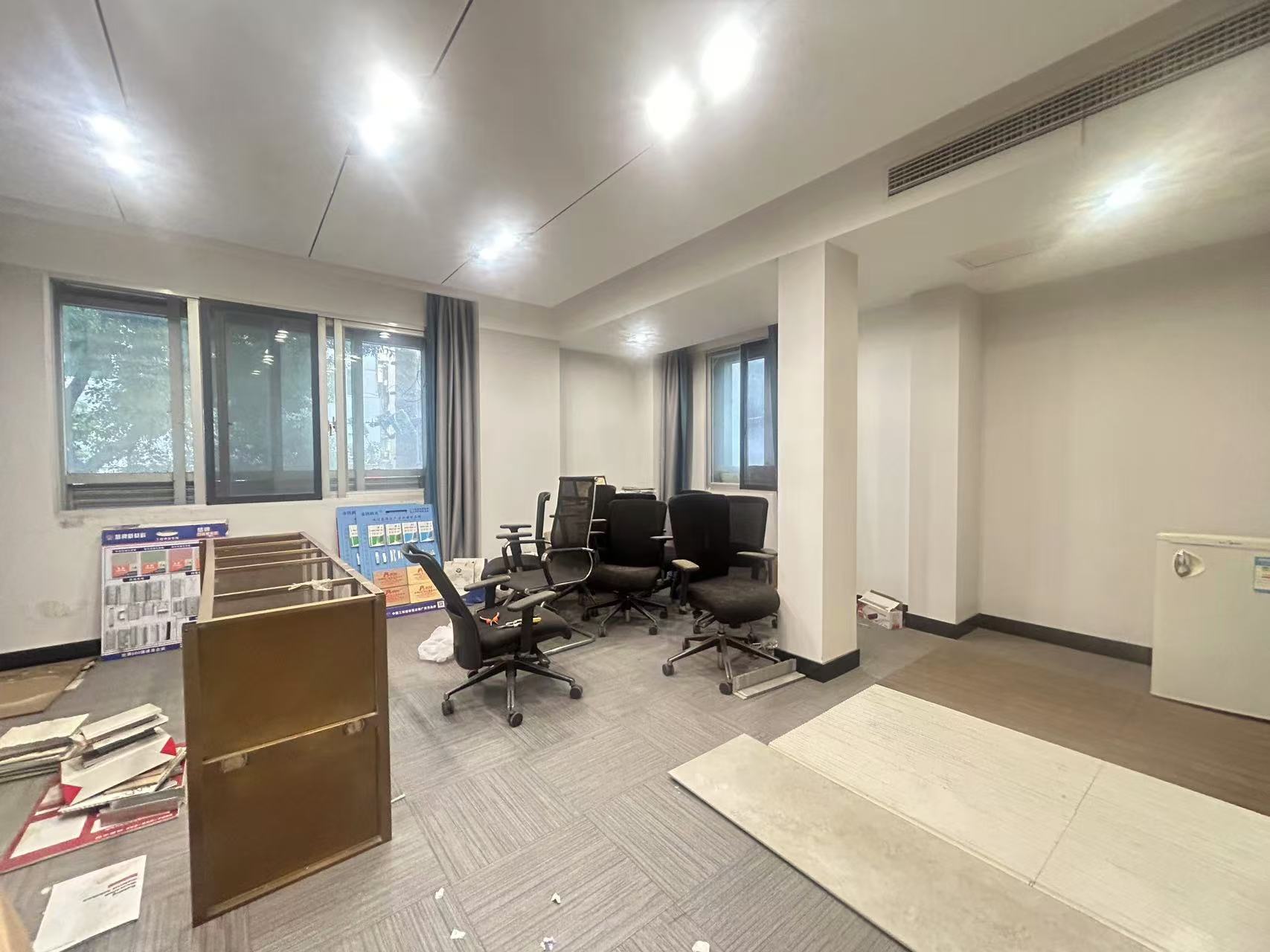 湘春路散盘 10室2厅1卫 16000.0元/月 湘春路散盘 10室2厅1卫 16000.0元/月室内图