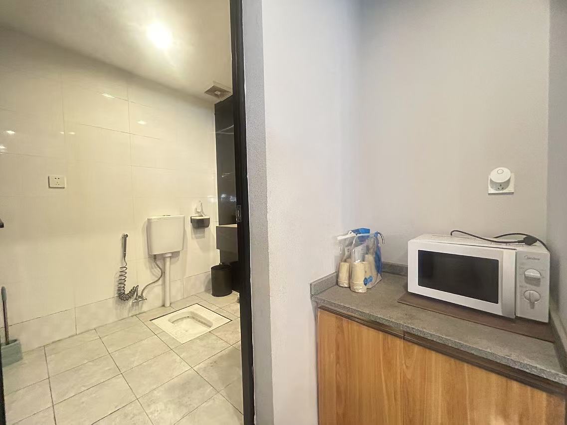 湘春路散盘 10室2厅1卫 16000.0元/月 湘春路散盘 10室2厅1卫 16000.0元/月室内图