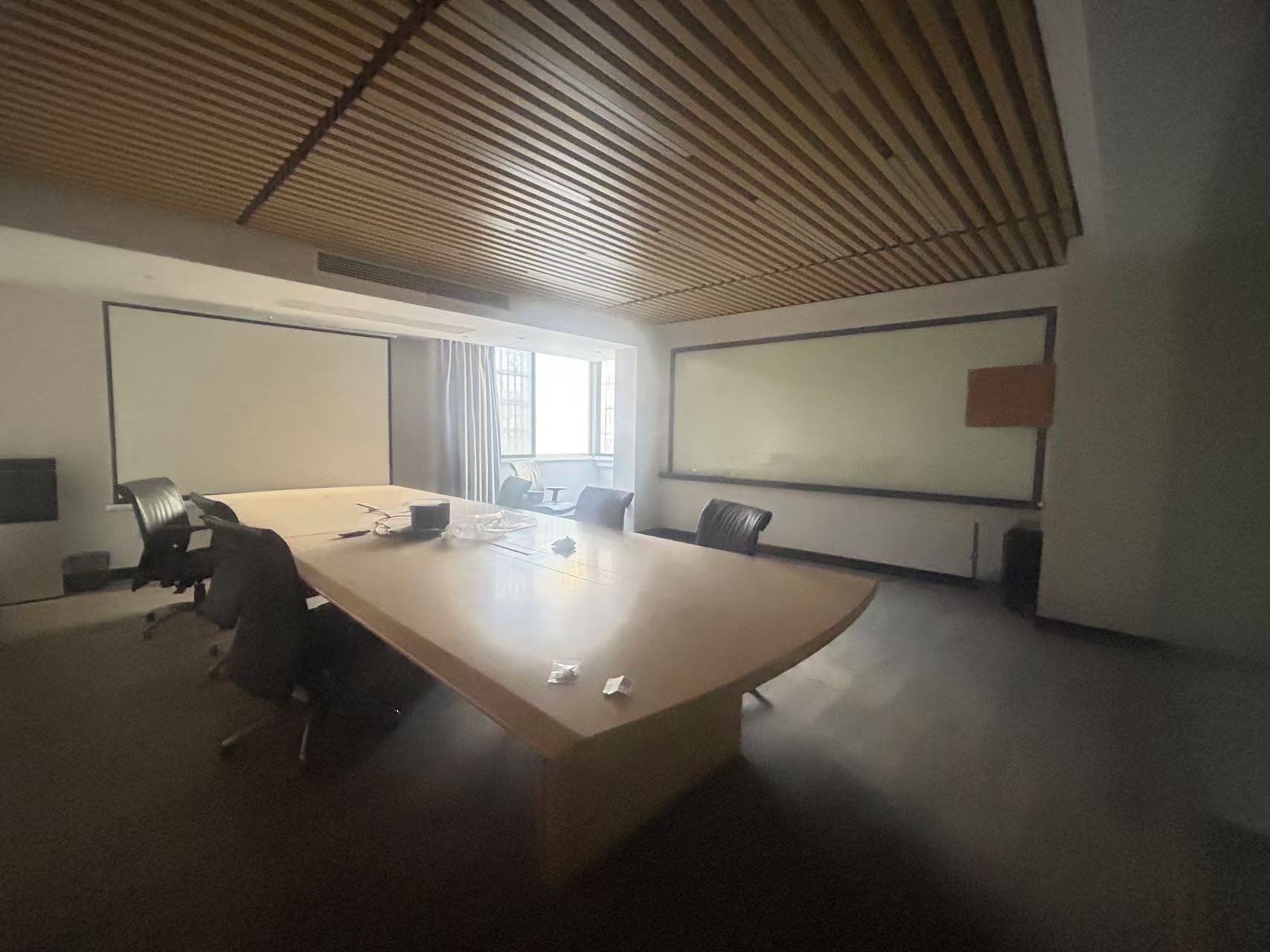 湘春路散盘 10室2厅1卫 16000.0元/月 湘春路散盘 10室2厅1卫 16000.0元/月室内图