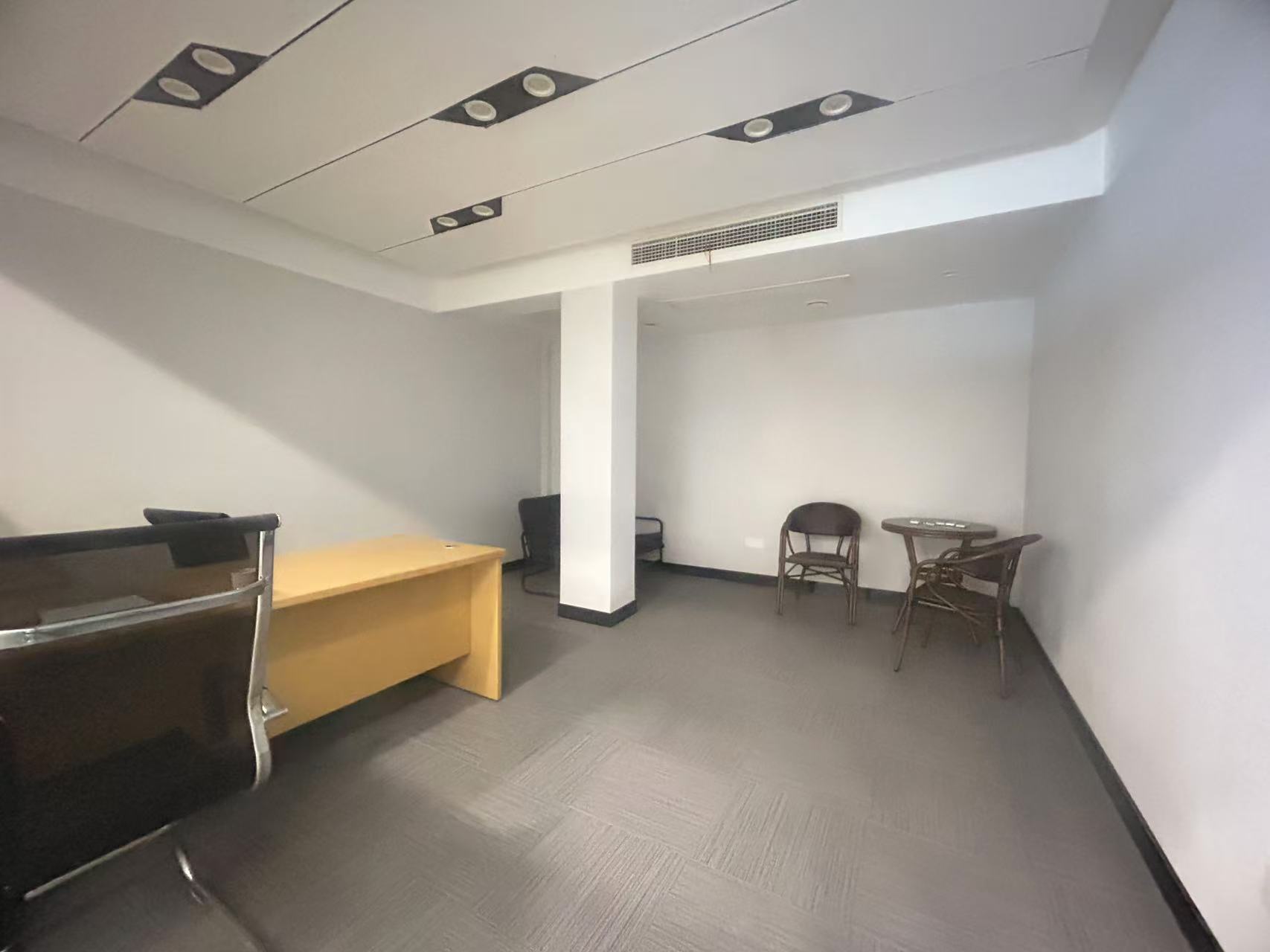 湘春路散盘 10室2厅1卫 16000.0元/月 湘春路散盘 10室2厅1卫 16000.0元/月室内图