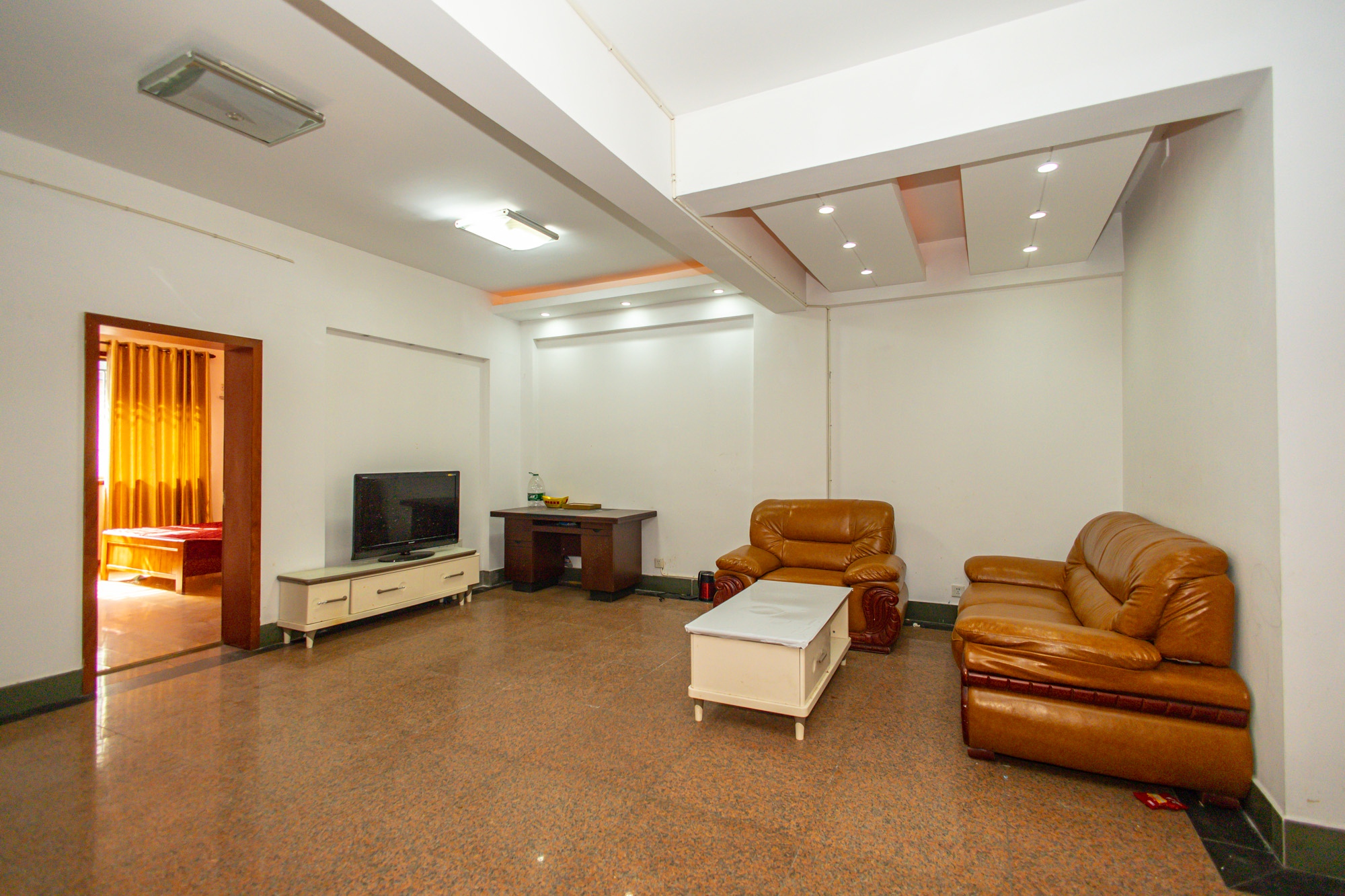 星沙二区  10室4厅6卫    252.0万 星沙二区  10室4厅6卫    252.0万