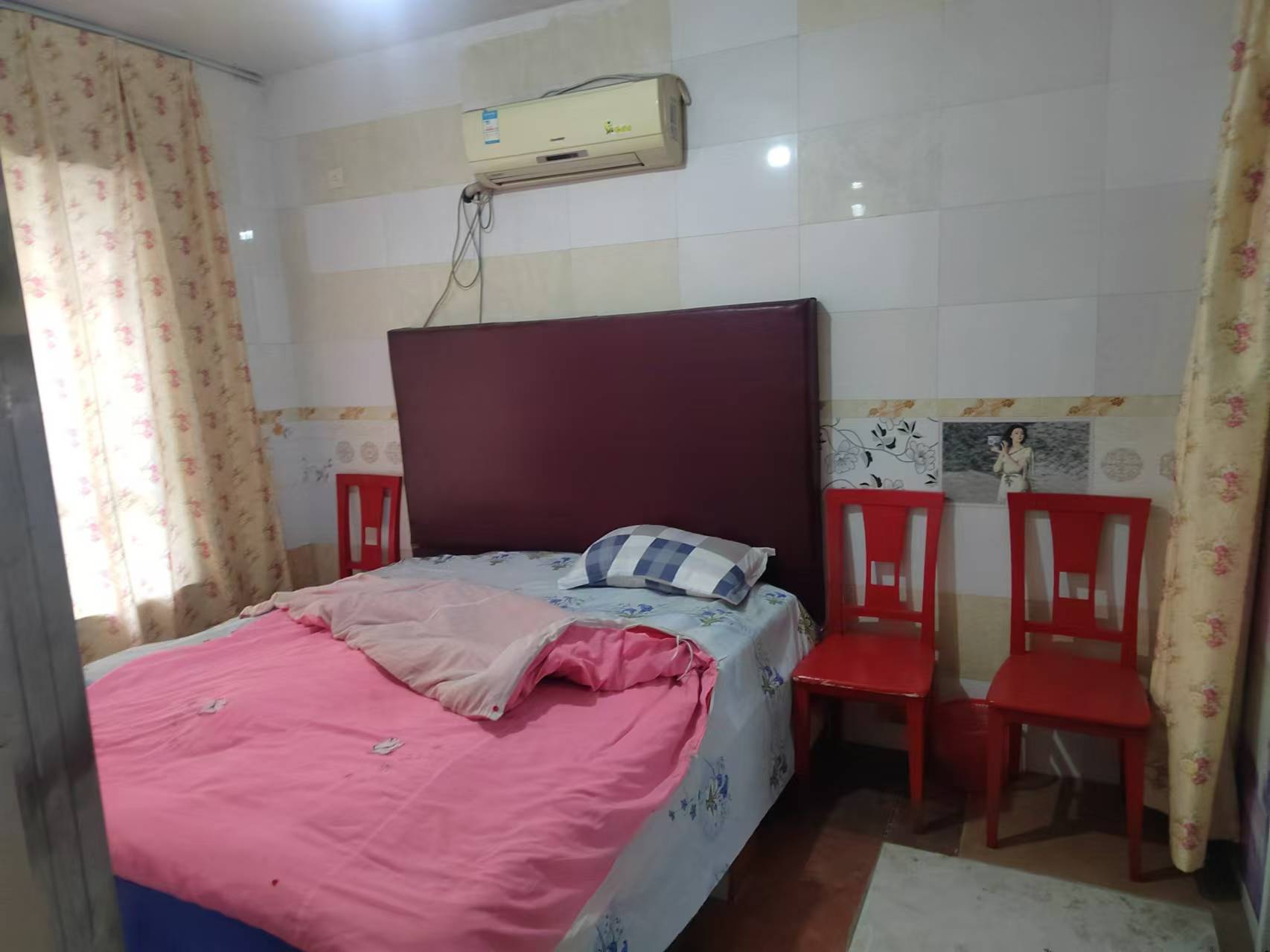 未来蜂巢 3室2厅2卫 1300.0元/月 未来蜂巢 3室2厅2卫 1300.0元/月室内图