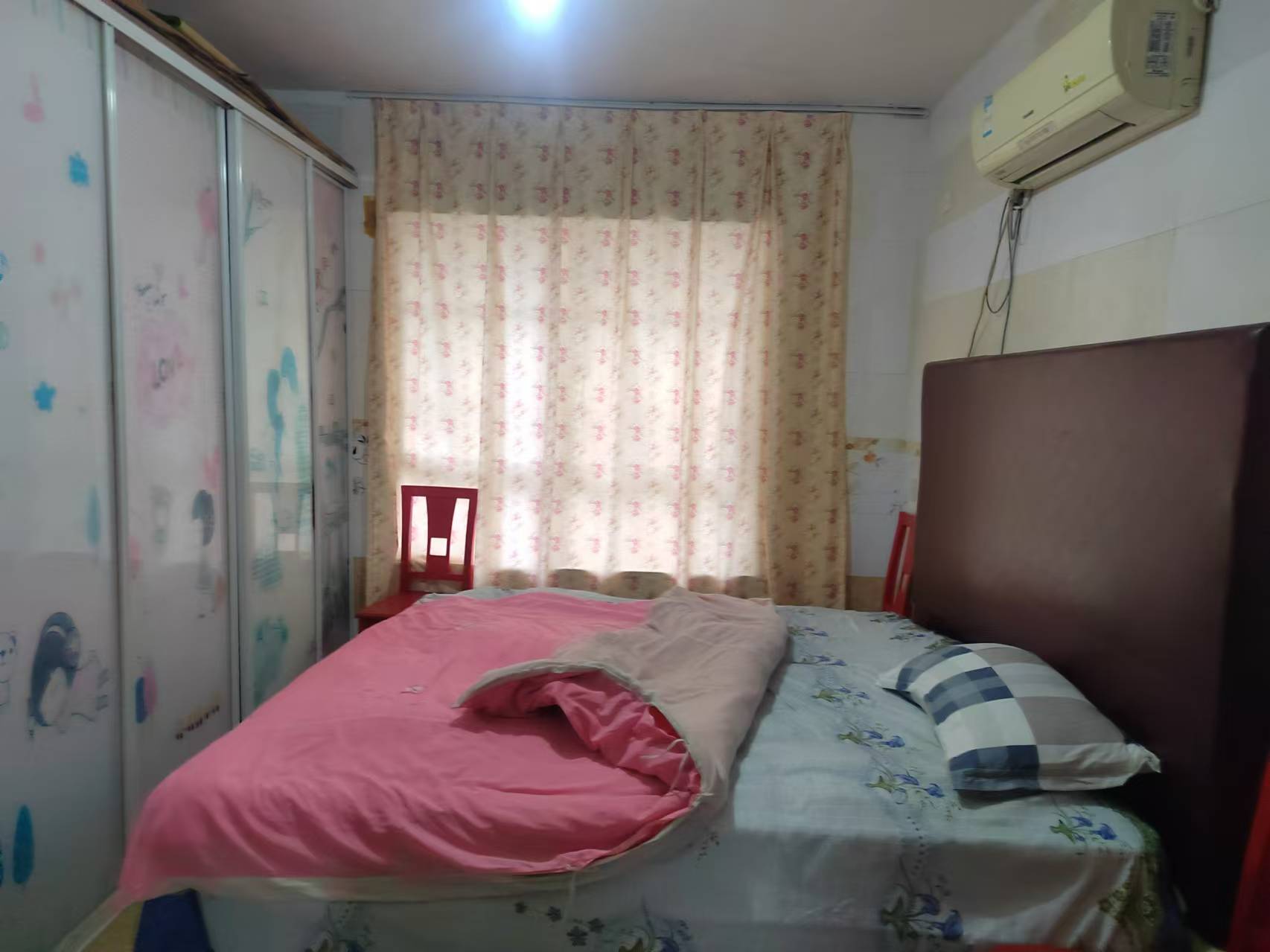 未来蜂巢 3室2厅2卫 1300.0元/月 未来蜂巢 3室2厅2卫 1300.0元/月室内图