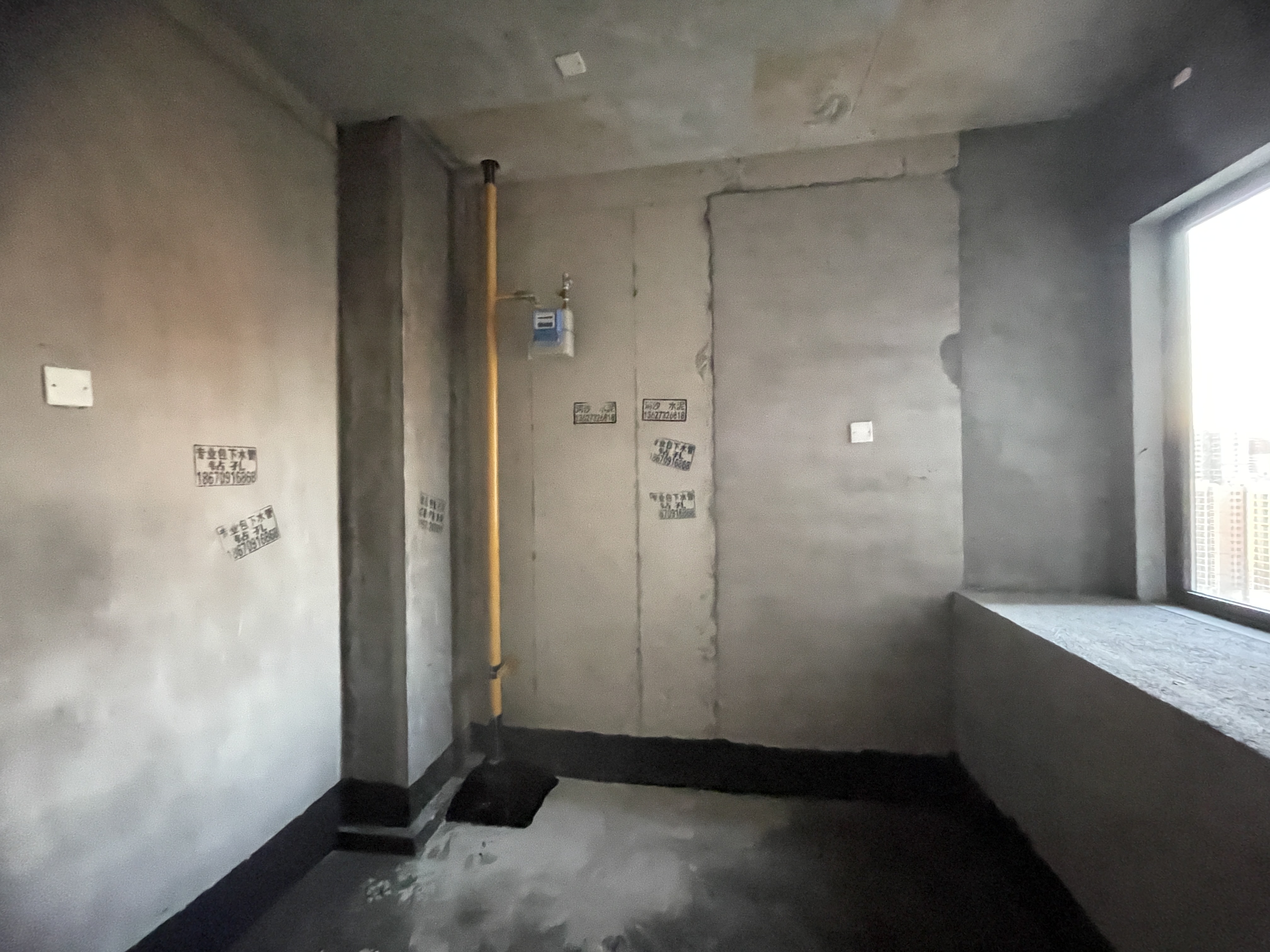 潭房·北宸之光 4室2厅1卫 55.0万 潭房·北宸之光 4室2厅1卫 55.0万室内图