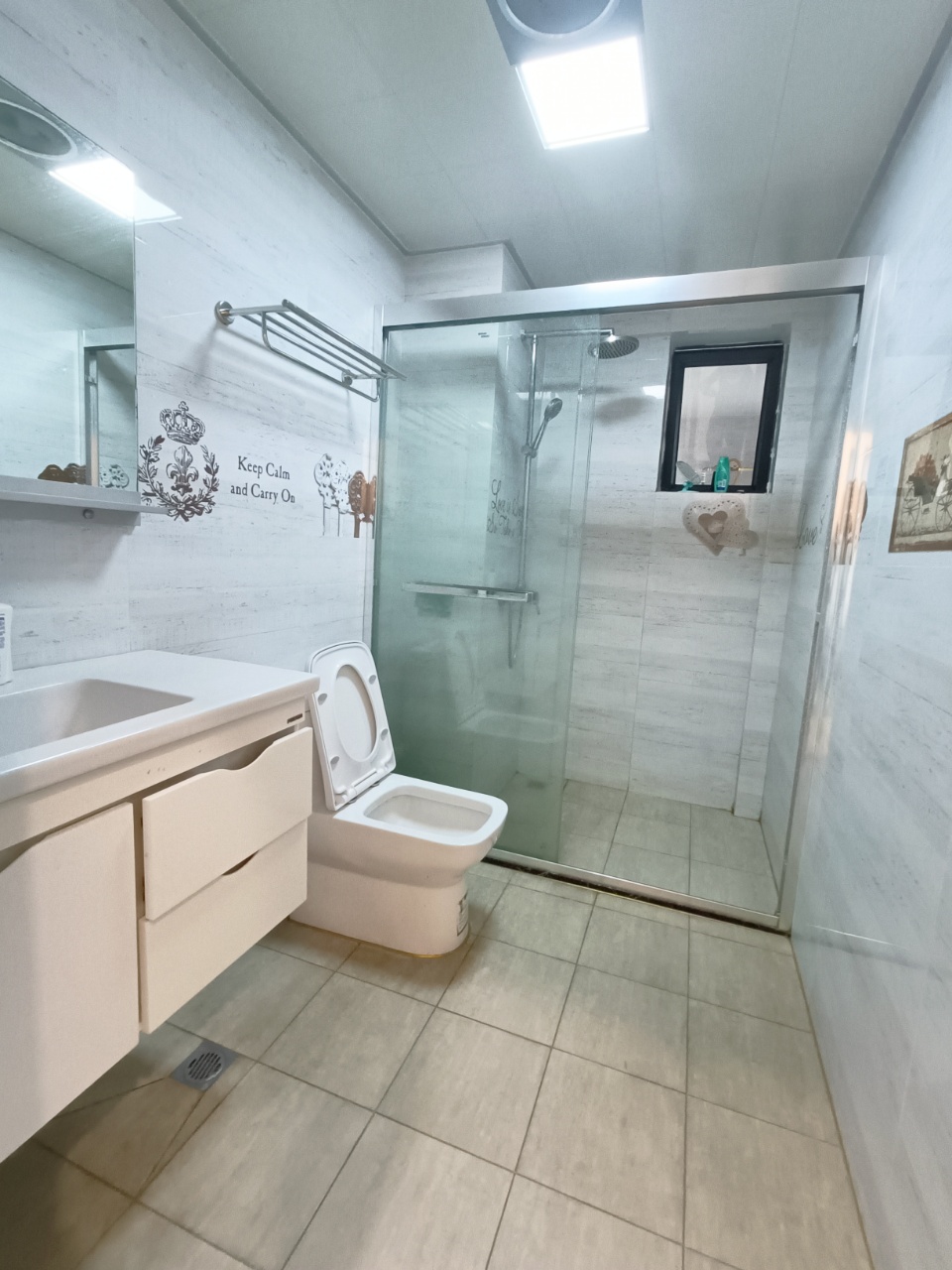 滨海幸福里 3室2厅2卫 300.0万 滨海幸福里 3室2厅2卫 300.0万室内图