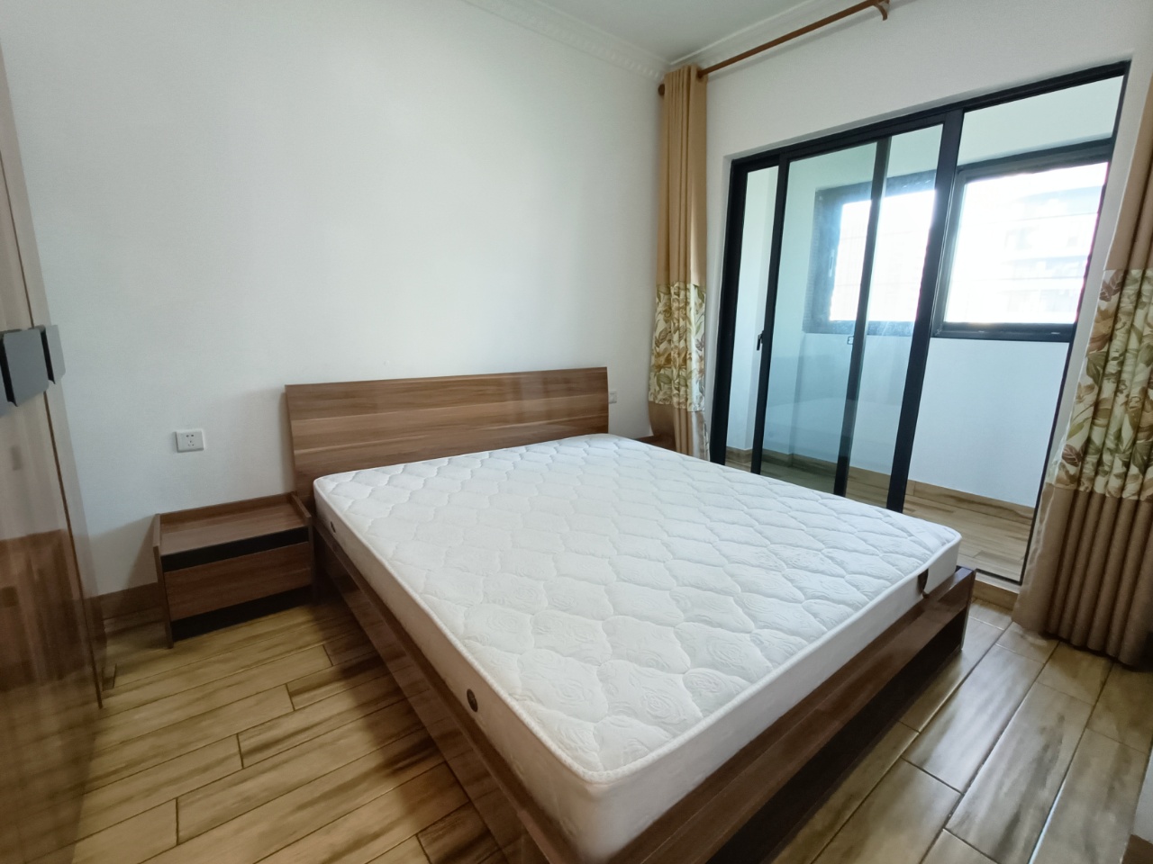 滨海幸福里 3室2厅2卫 300.0万 滨海幸福里 3室2厅2卫 300.0万室内图