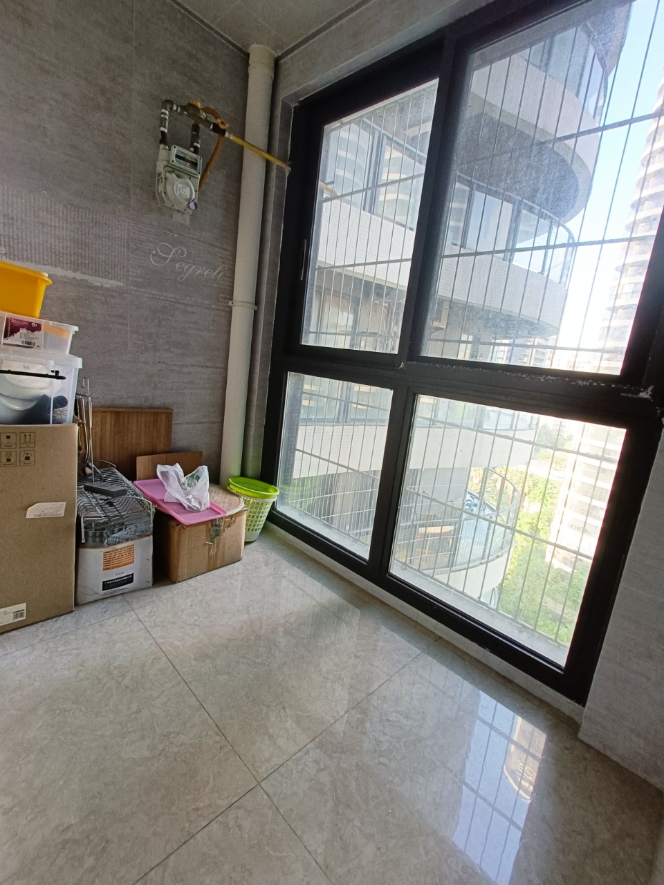 滨海幸福里 3室2厅2卫 300.0万 滨海幸福里 3室2厅2卫 300.0万室内图