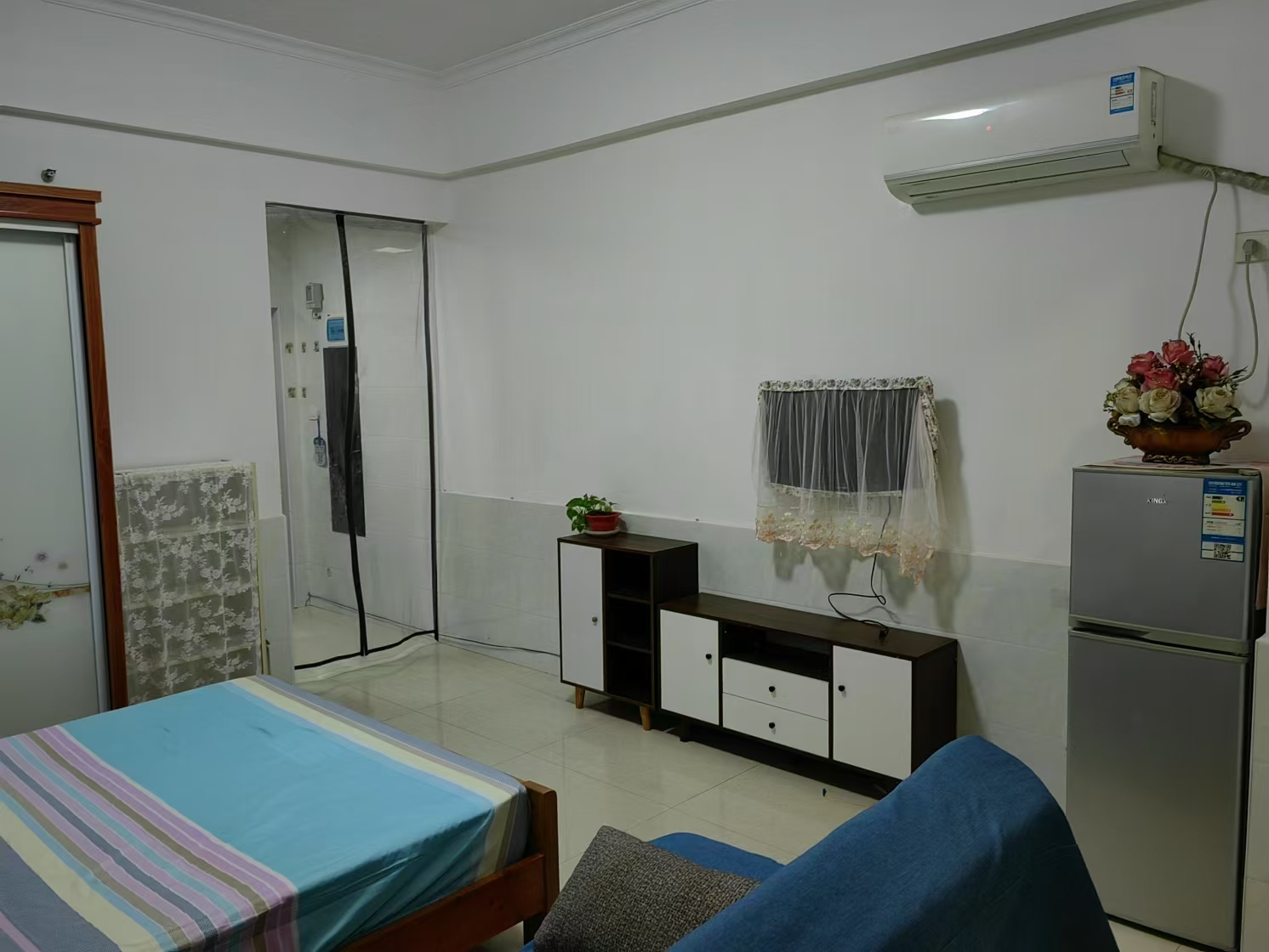 山水金庭  1室1厅1卫    850.0元/月 山水金庭  1室1厅1卫    850.0元/月室内图