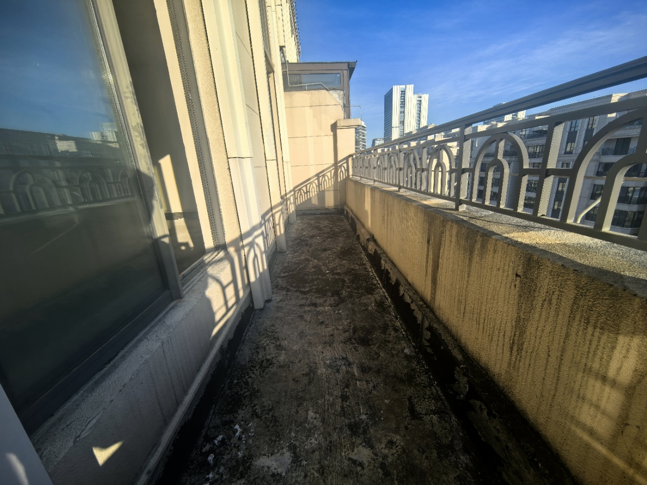 绿地海长流四期(绿地福邸)  5室2厅2卫    450.0万 绿地海长流四期(绿地福邸)  5室2厅2卫    450.0万室内图