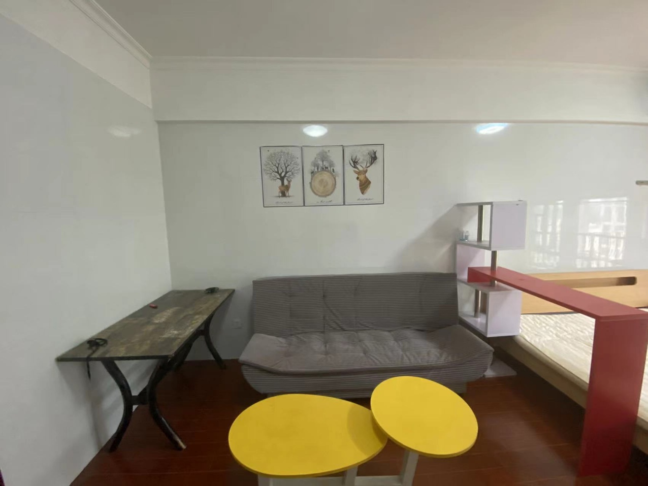 中建芙蓉嘉苑 1室1厅1卫 1200.0元/月 中建芙蓉嘉苑 1室1厅1卫 1200.0元/月室内图