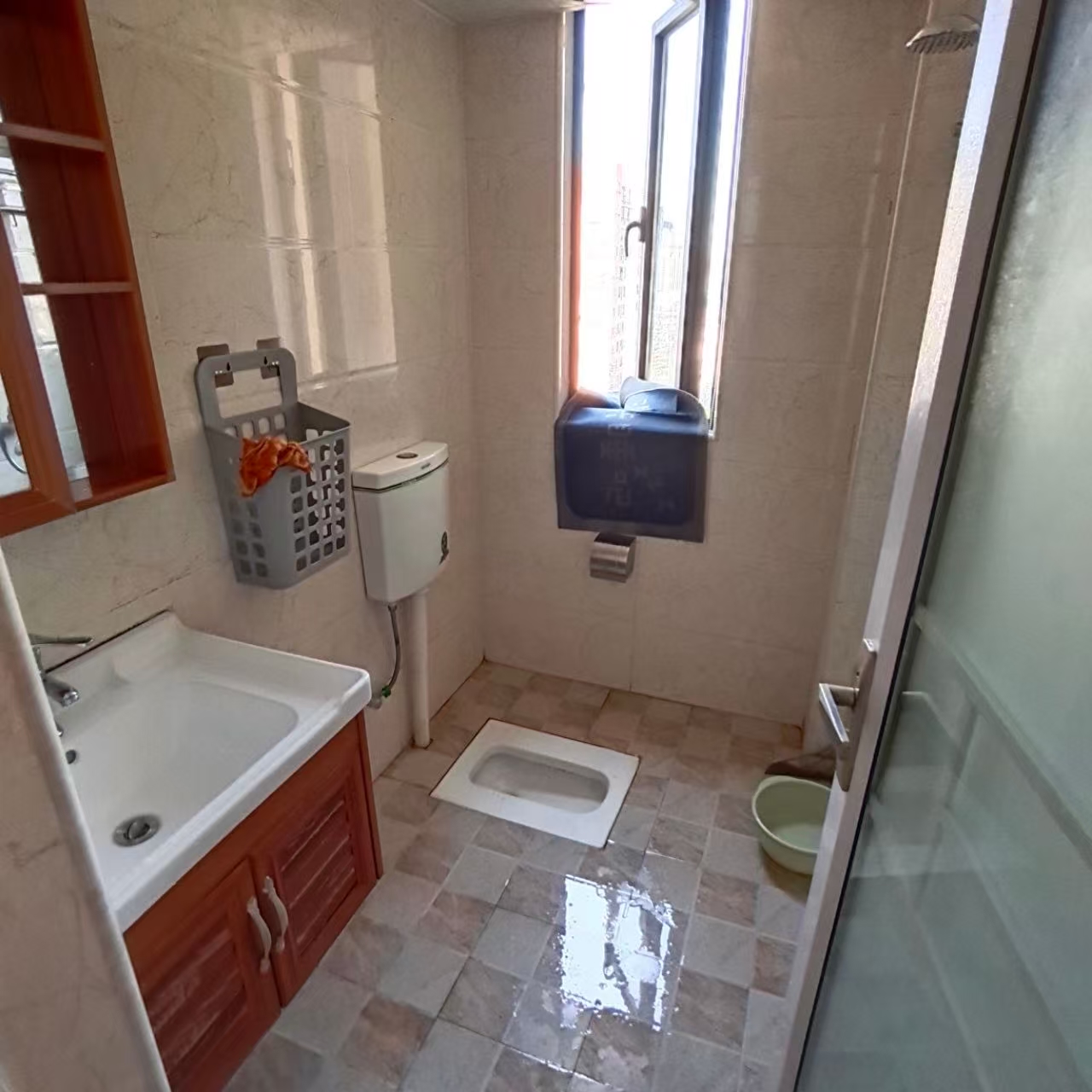 中欣楚天熙苑  2室2厅1卫    2400.0元/月 中欣楚天熙苑  2室2厅1卫    2400.0元/月室内图