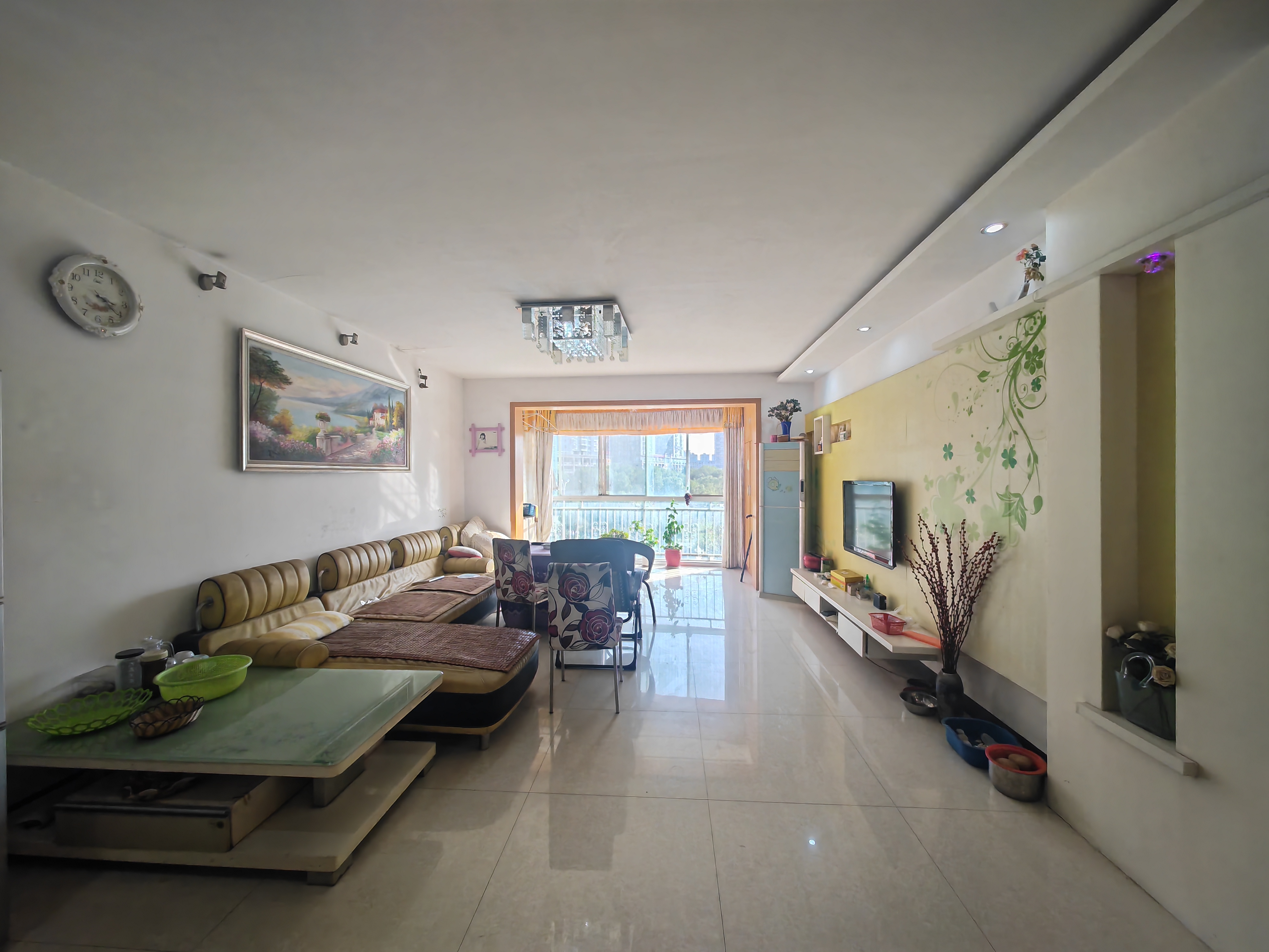 东方豪苑 3室2厅2卫 1500.0元/月 东方豪苑 3室2厅2卫 1500.0元/月室内图