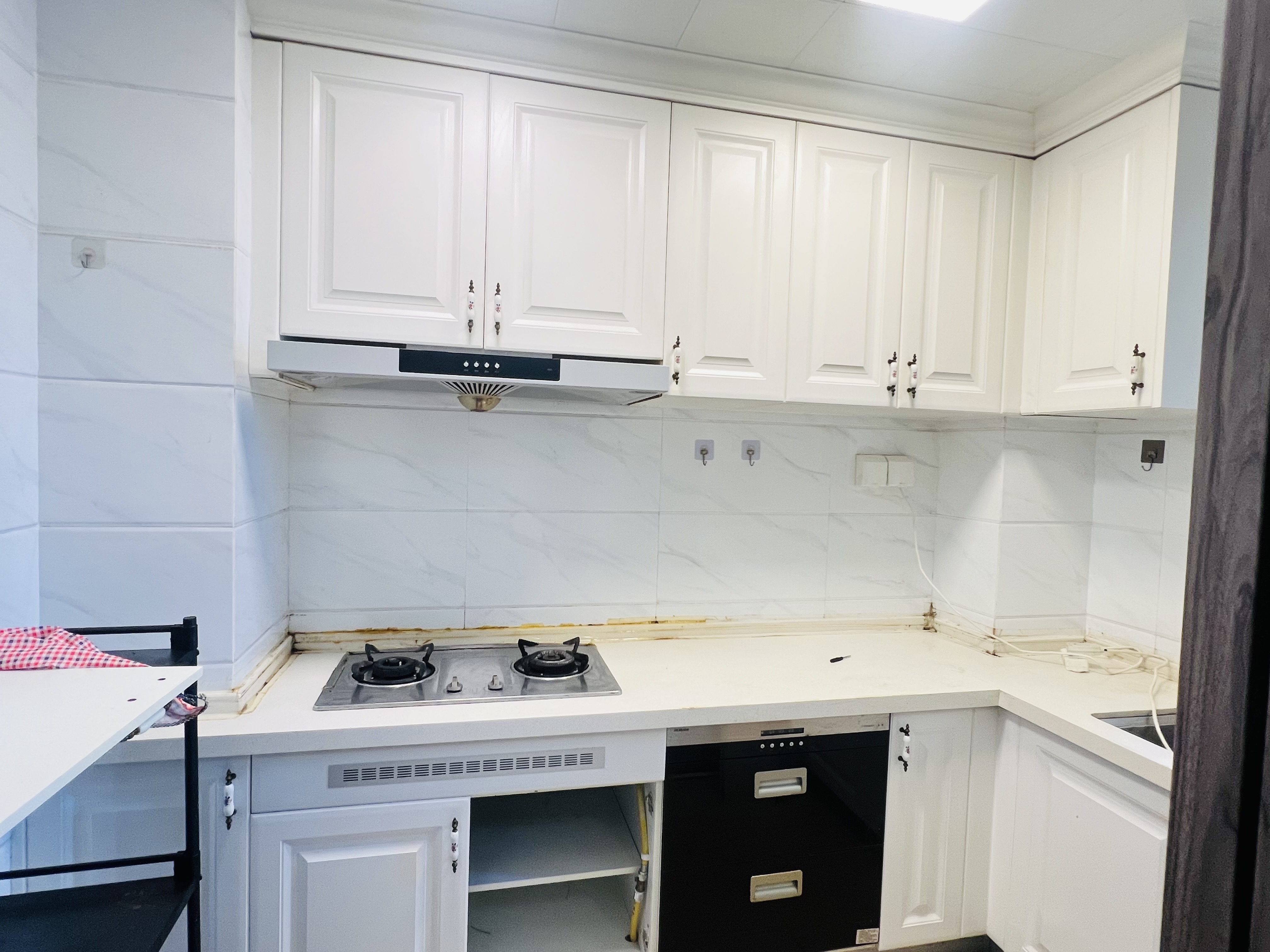 碧桂园 4室2厅2卫 2600.0元/月 碧桂园 4室2厅2卫 2600.0元/月室内图