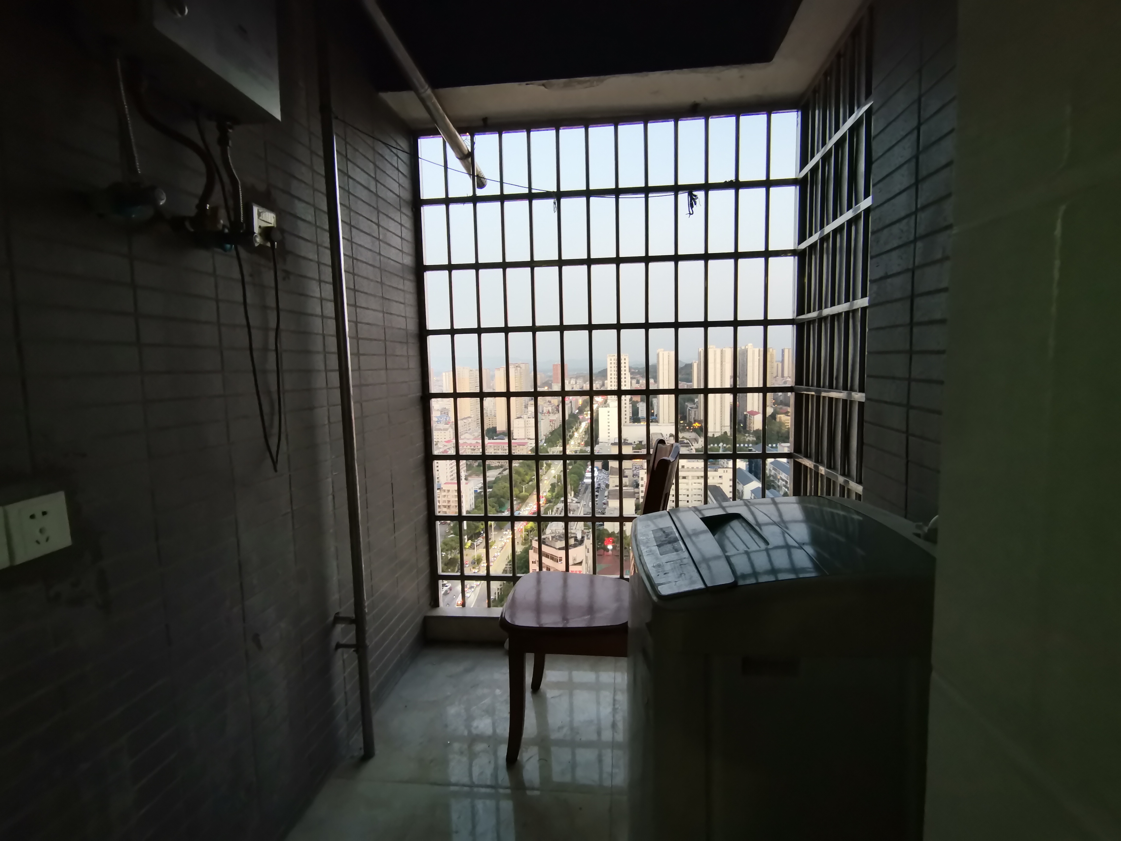 龙泰上品 1室1厅1卫 800.0元/月 龙泰上品 1室1厅1卫 800.0元/月室内图