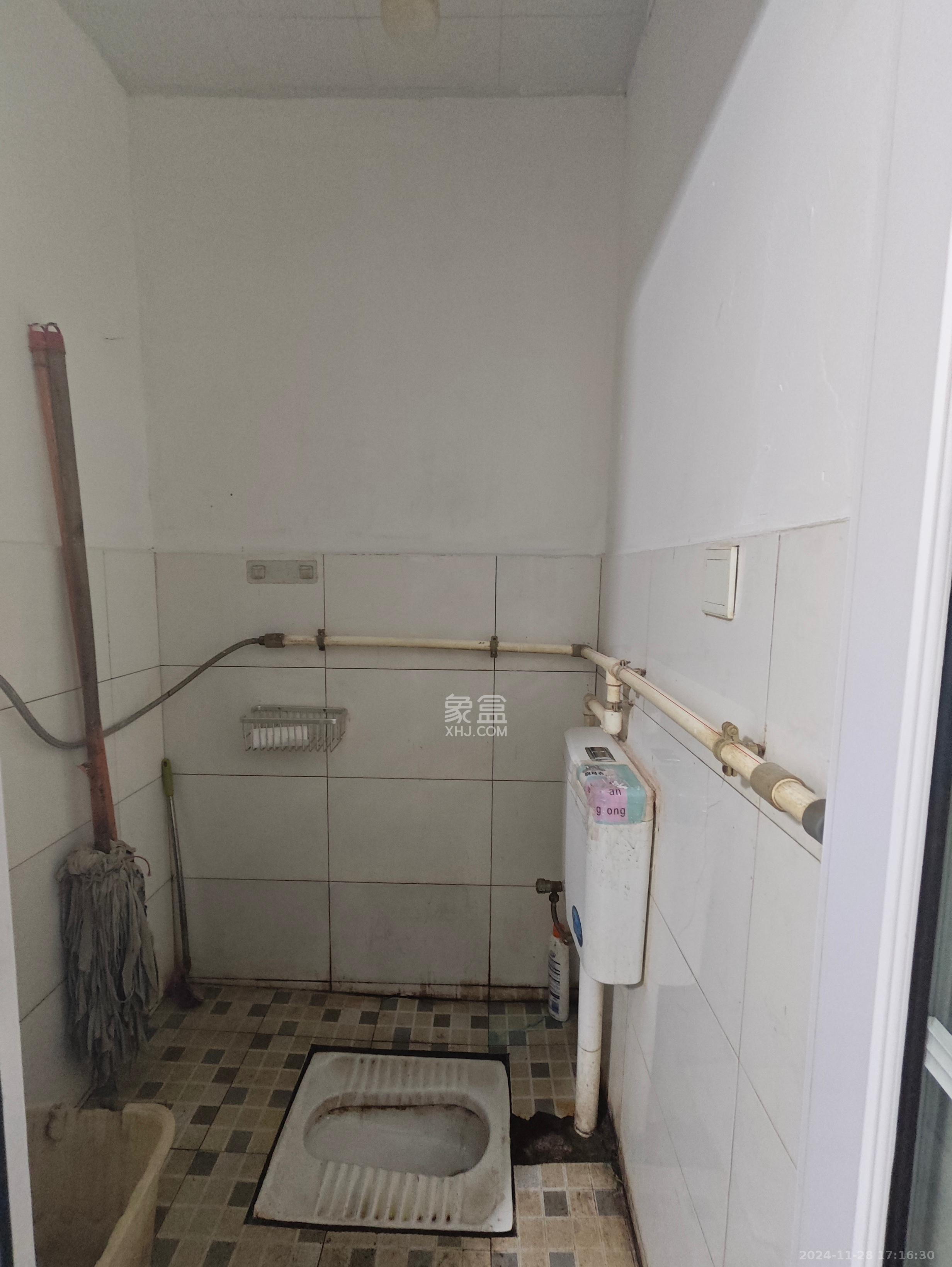 中国铁建国际城一期   59.0㎡      2500.0元/月室内图