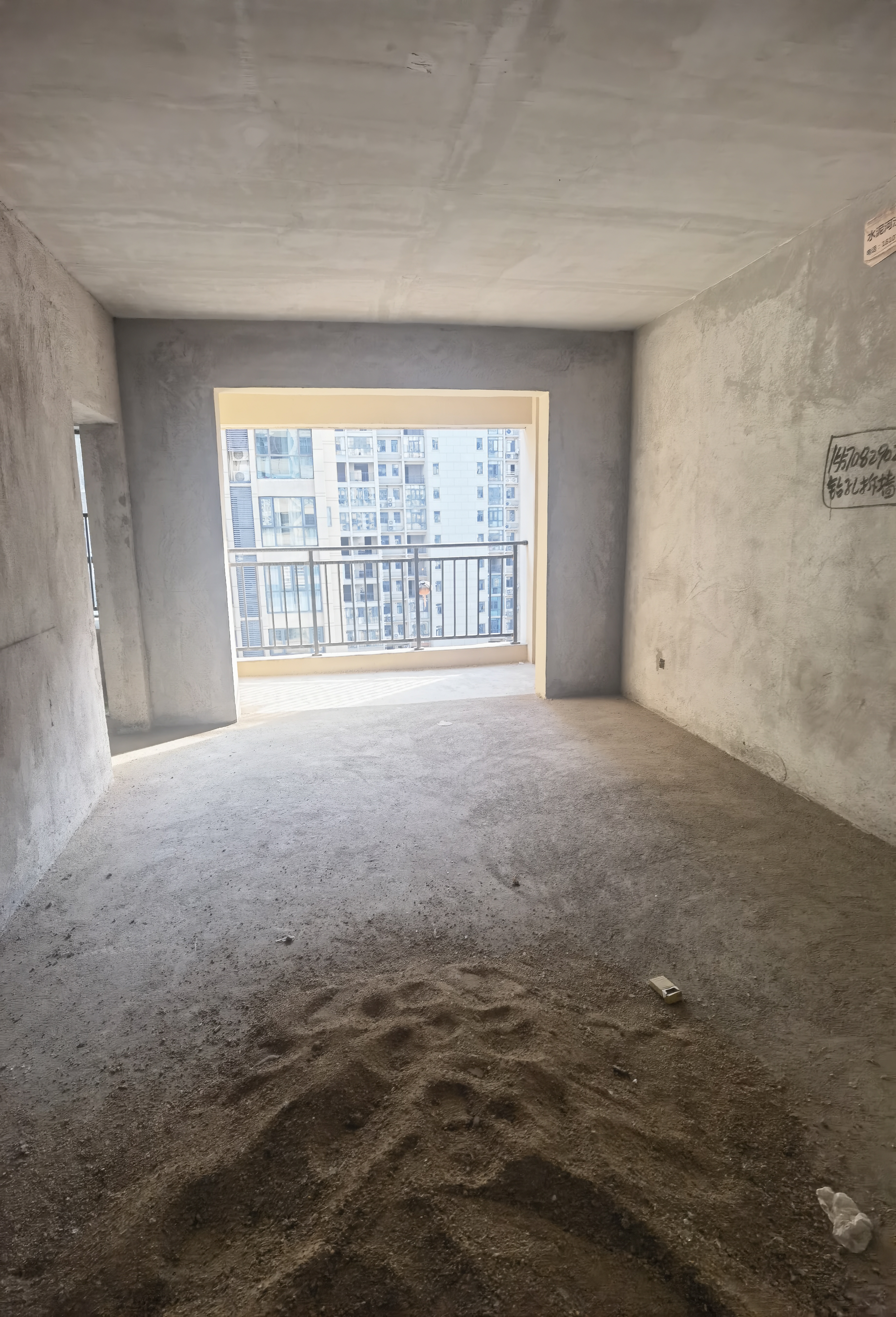 五江碧桂园城市广场 3室2厅2卫 62.8万 五江碧桂园城市广场 3室2厅2卫 62.8万客厅