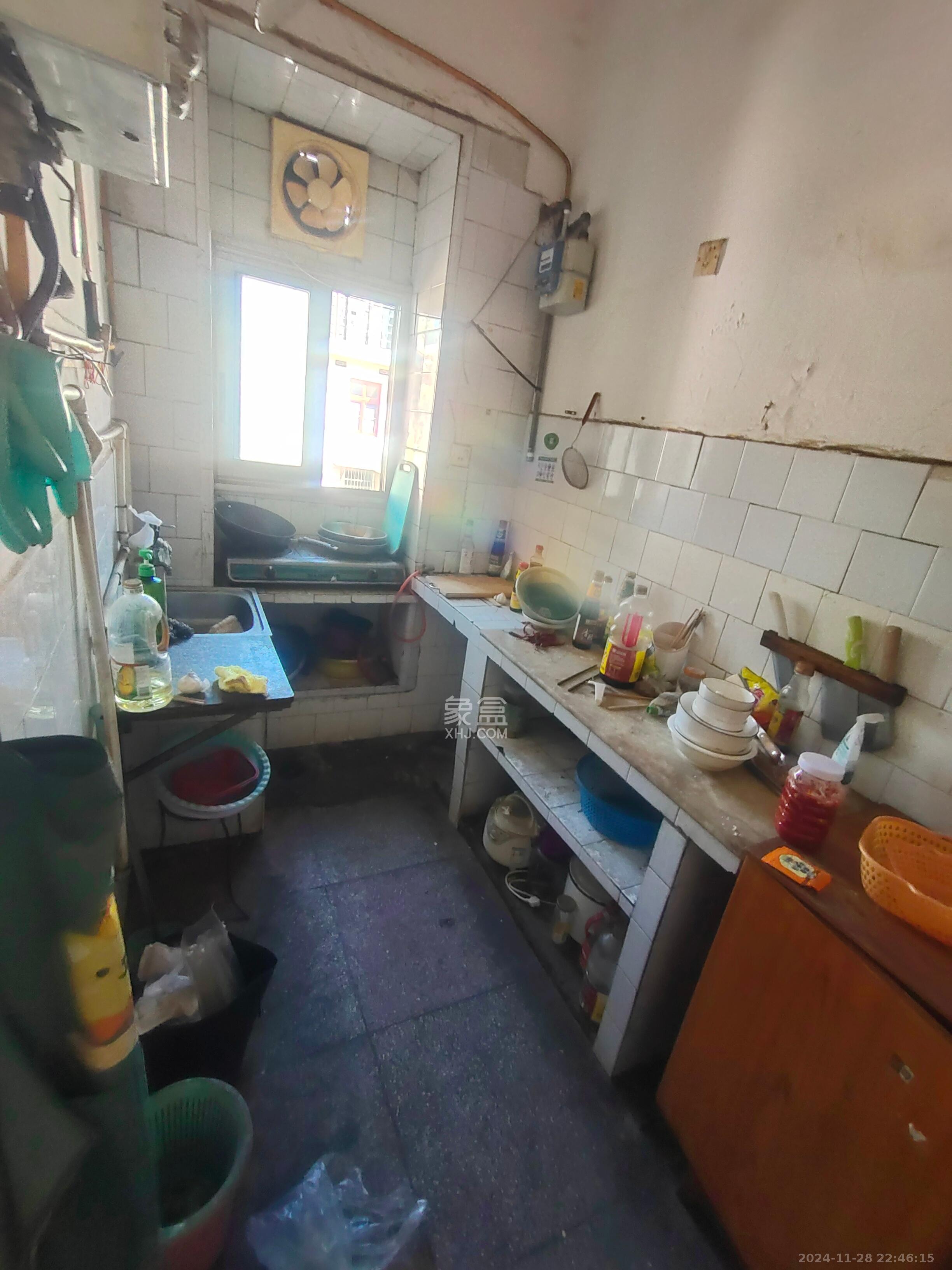 砂子塘社区 1室1厅1卫 1300.0元/月 砂子塘社区 1室1厅1卫 1300.0元/月室内图