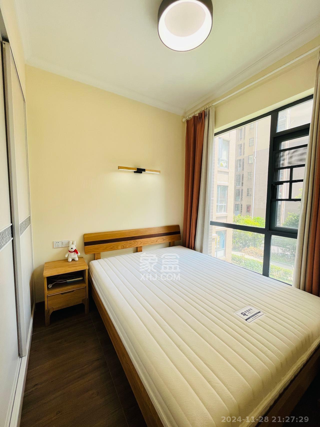 恒泰广场 2室2厅1卫 2500.0元/月 恒泰广场 2室2厅1卫 2500.0元/月室内图