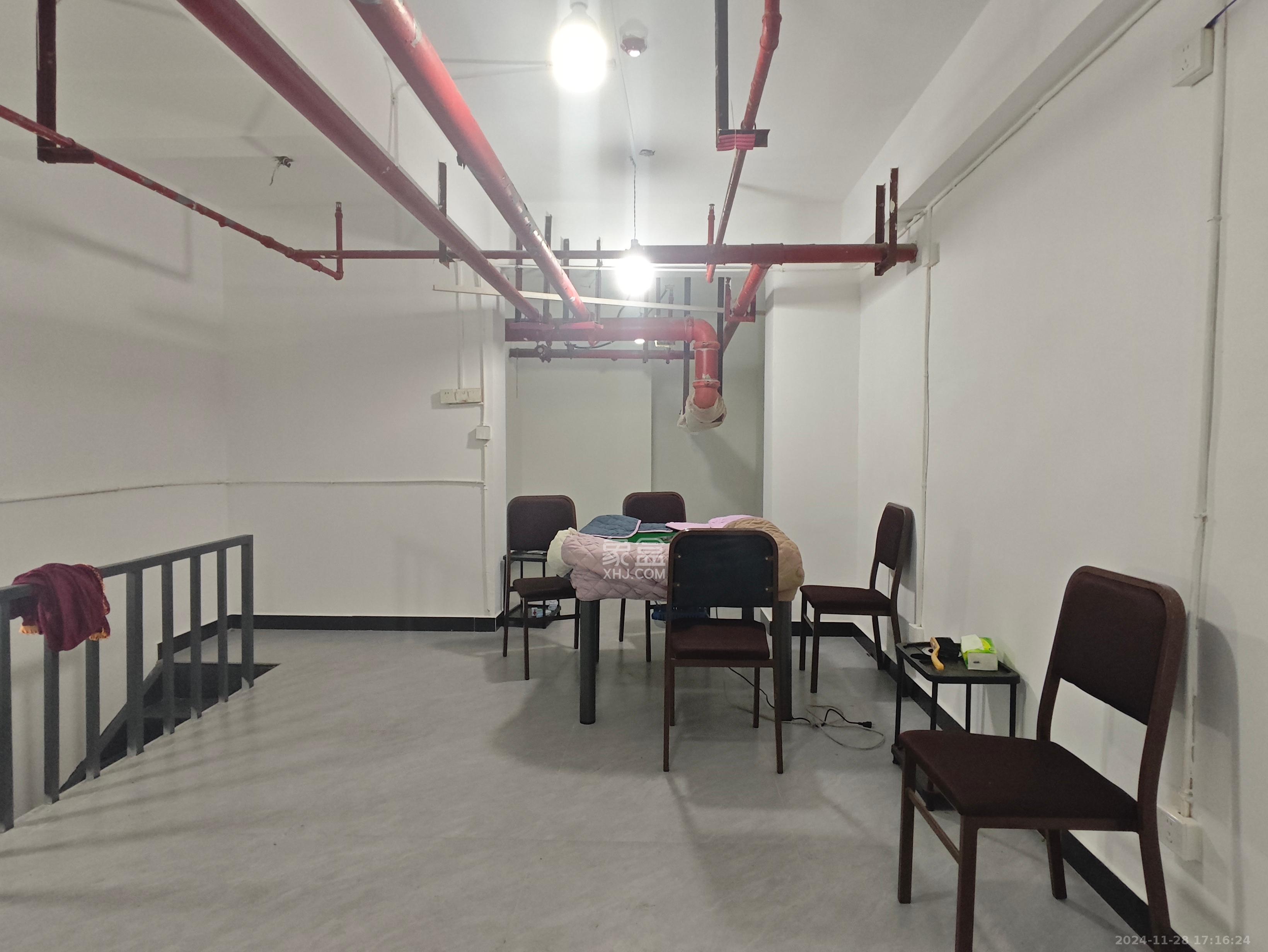 中国铁建国际城一期   59.0㎡      2500.0元/月室内图