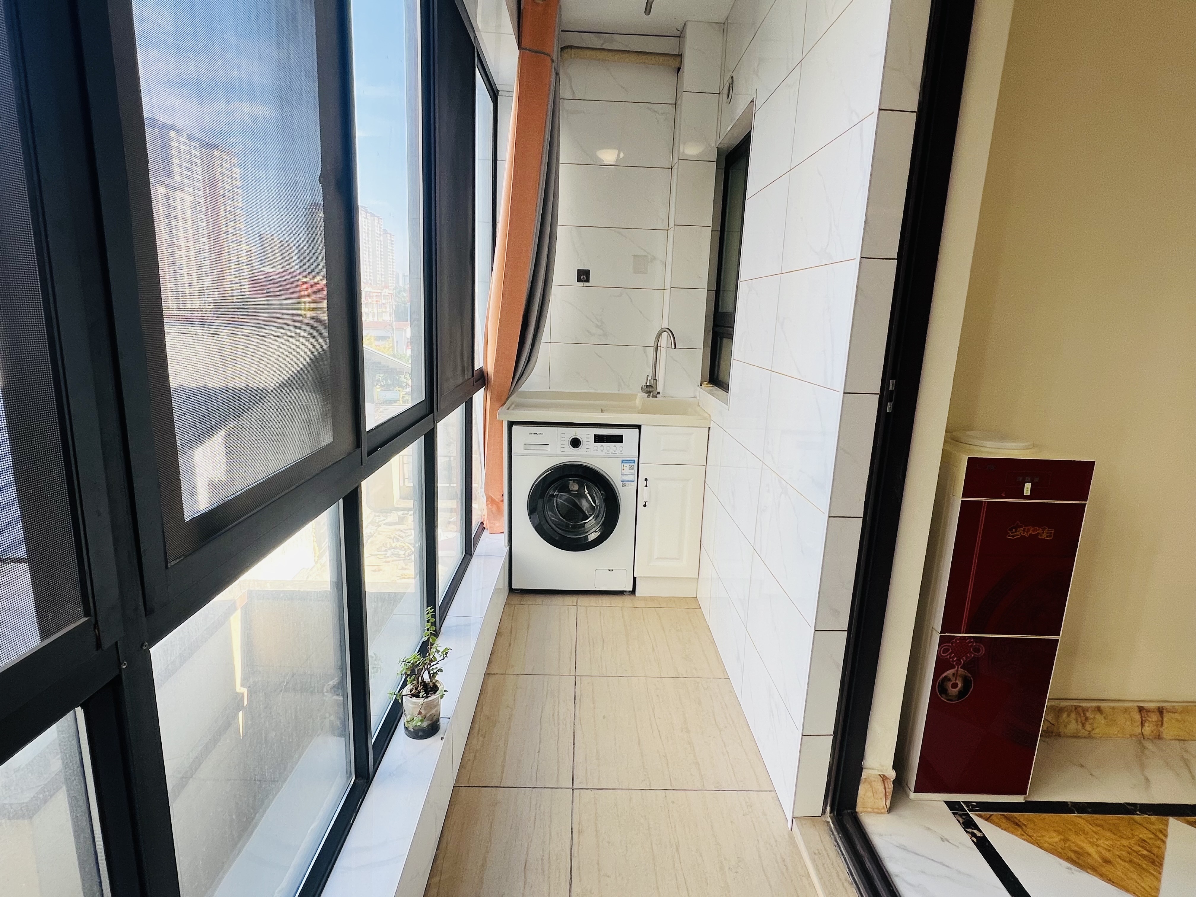 碧桂园 4室2厅2卫 2600.0元/月 碧桂园 4室2厅2卫 2600.0元/月室内图