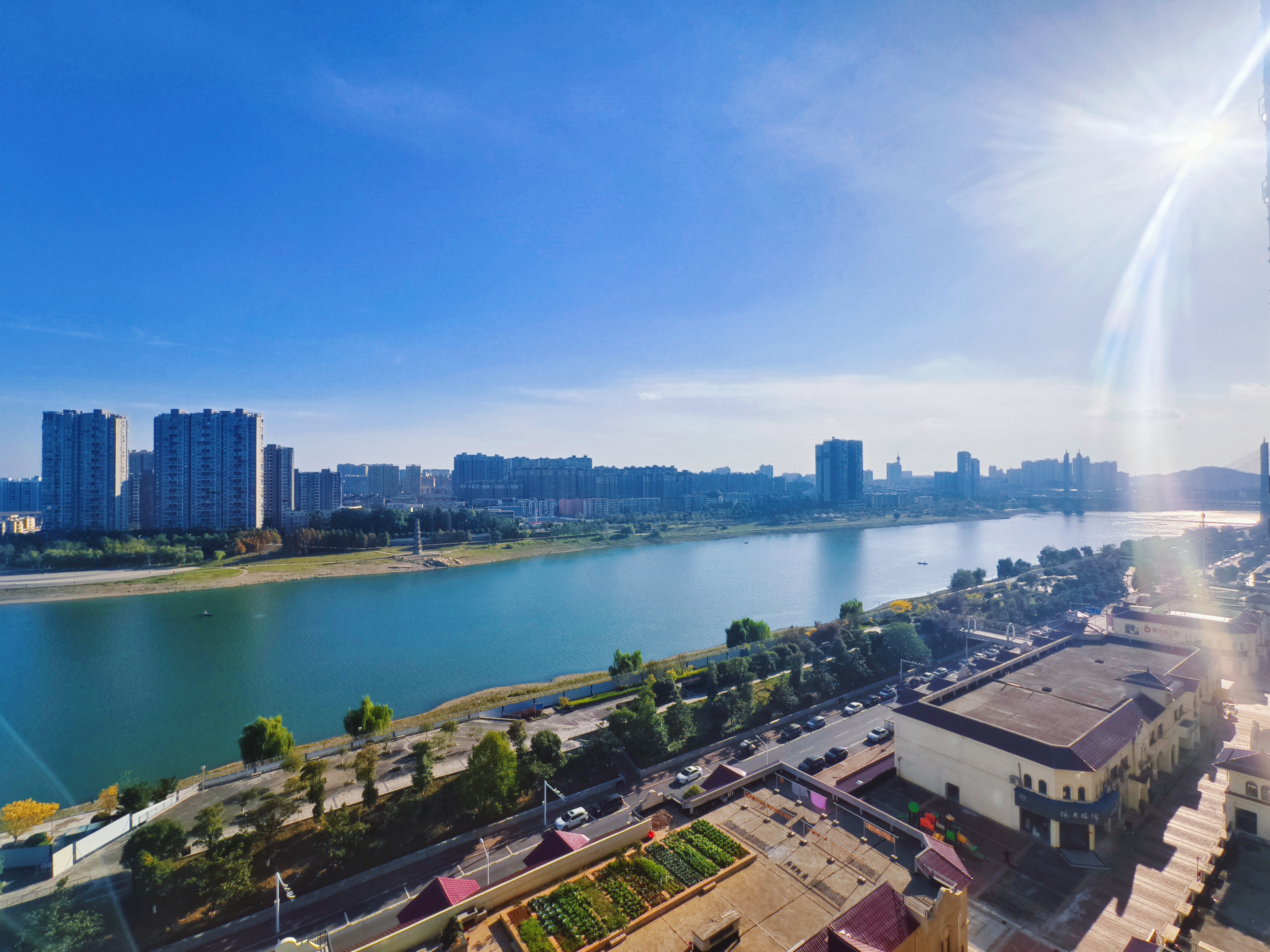 大汉资江城 3室2厅2卫 81.8万 大汉资江城 3室2厅2卫 81.8万客厅