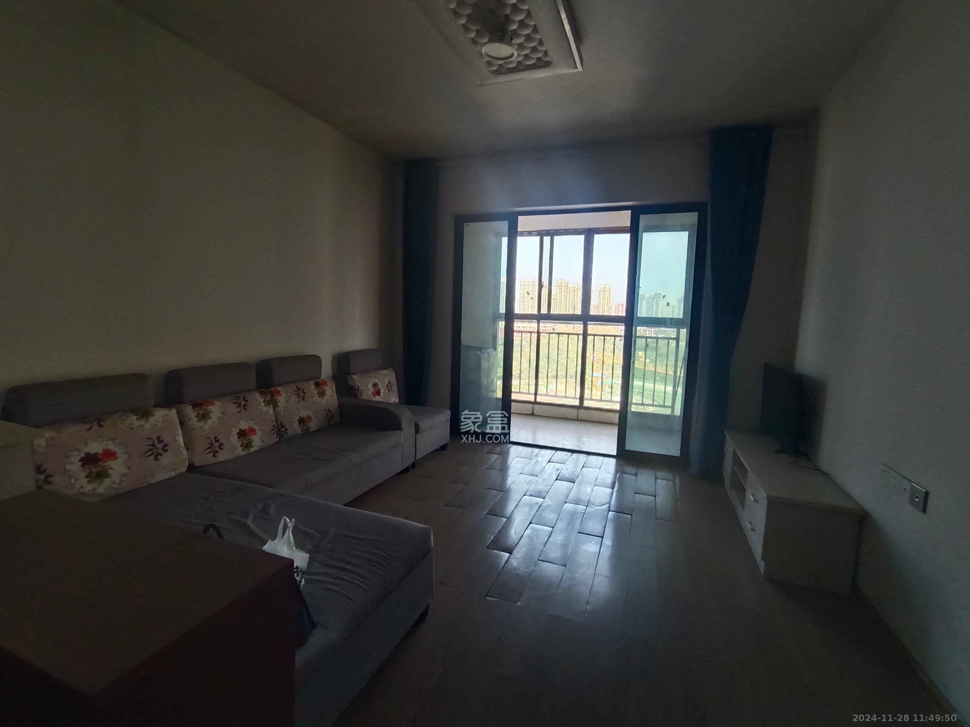 德润小区(丰升德润小区) 2室2厅1卫 2500.0元/月 德润小区(丰升德润小区) 2室2厅1卫 2500.0元/月室内图