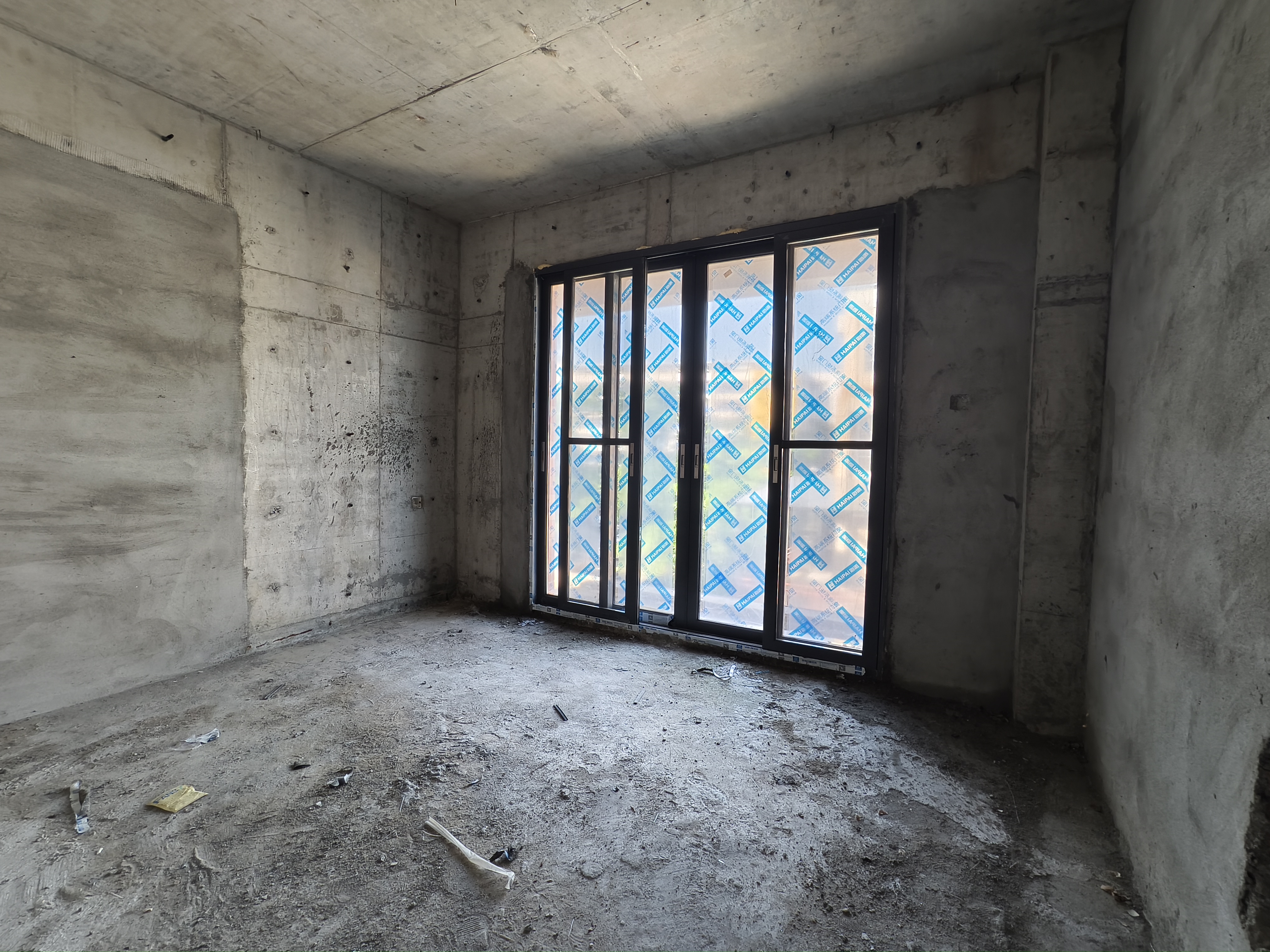 银梦别墅 1室4厅6卫 800.0万 银梦别墅 1室4厅6卫 800.0万客厅