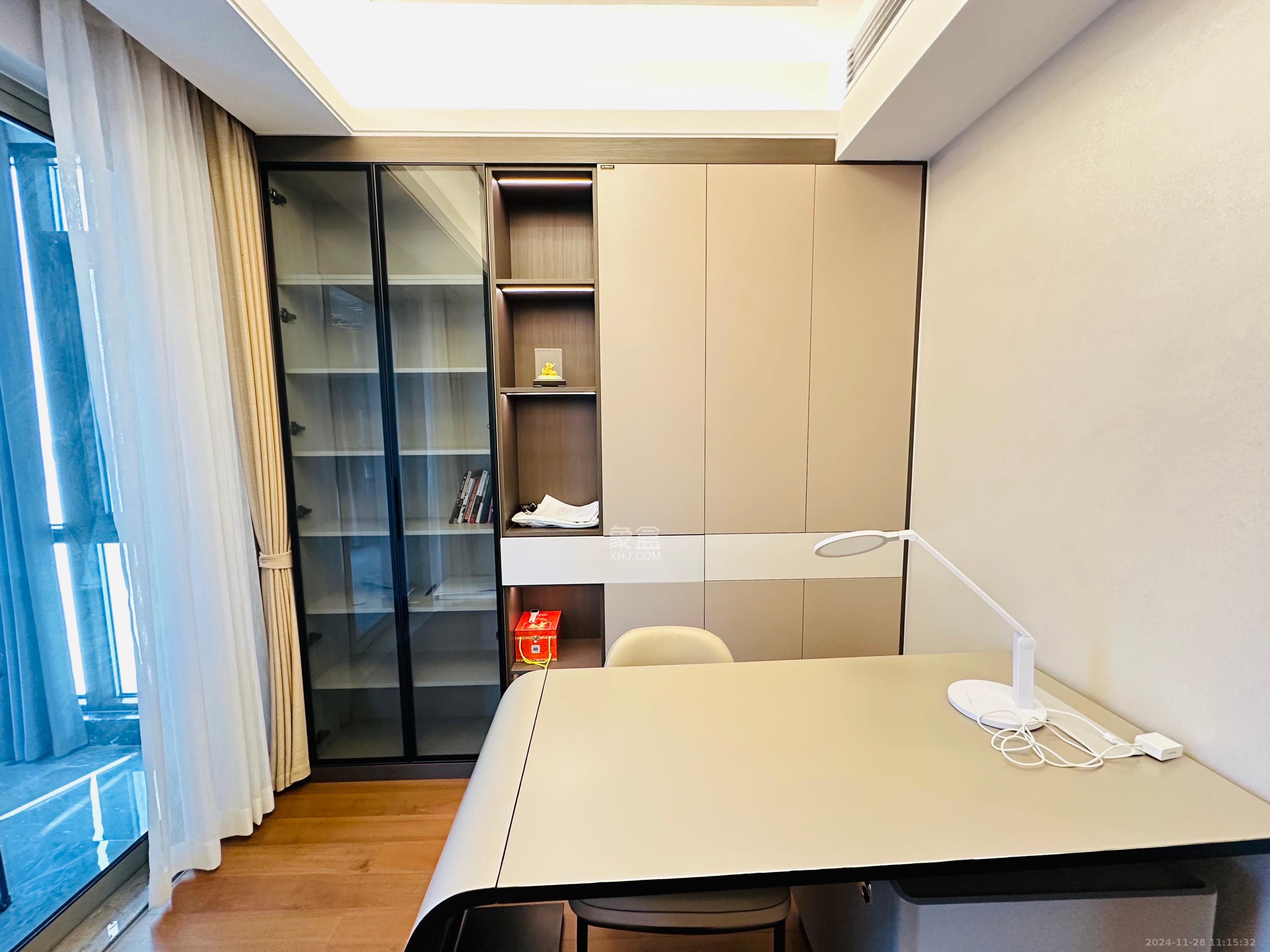 梅溪湖金茂湾 4室2厅3卫 12000.0元/月 梅溪湖金茂湾 4室2厅3卫 12000.0元/月室内图