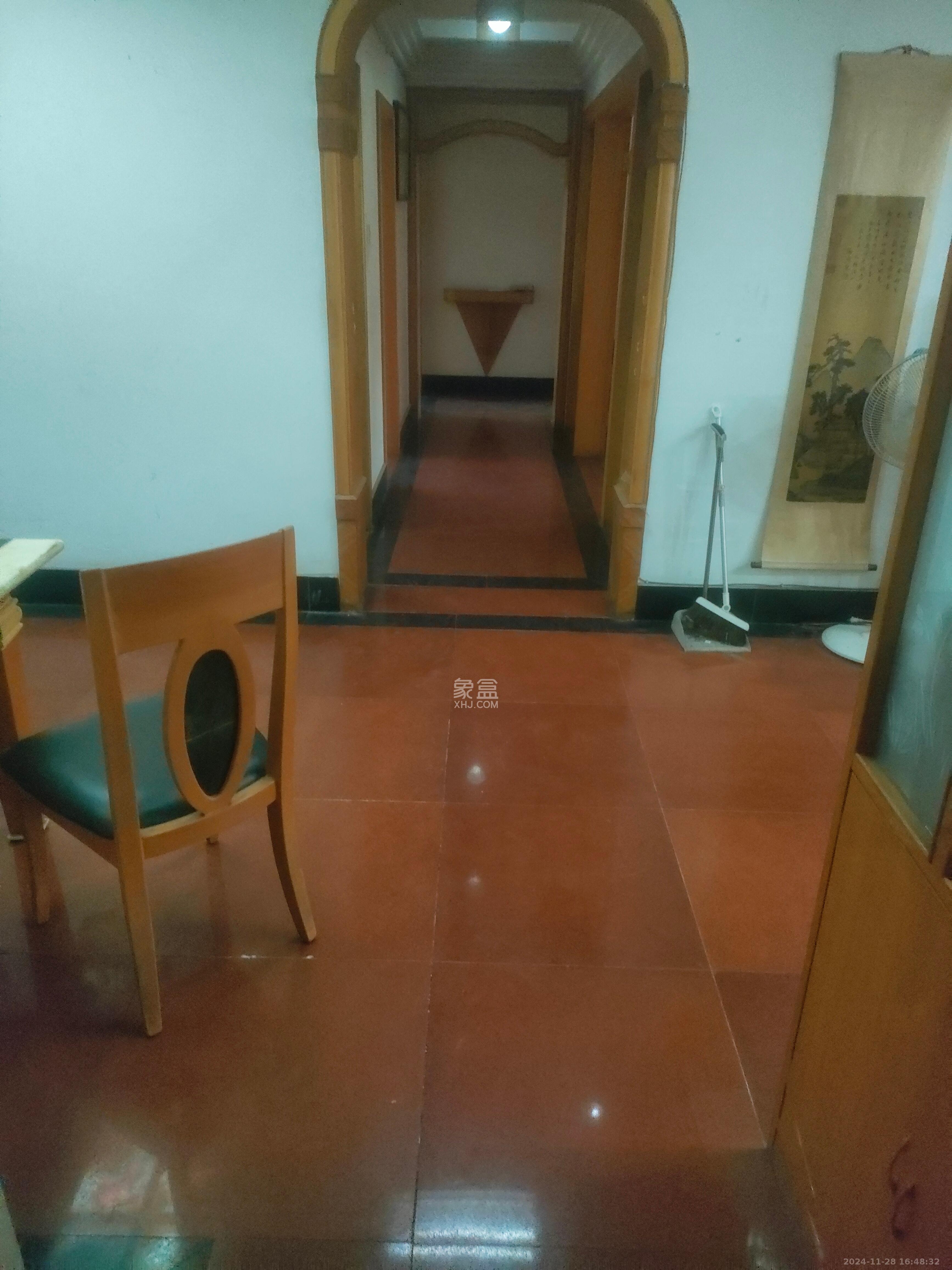 海威大厦 3室2厅1卫 2000.0元/月 海威大厦 3室2厅1卫 2000.0元/月室内图