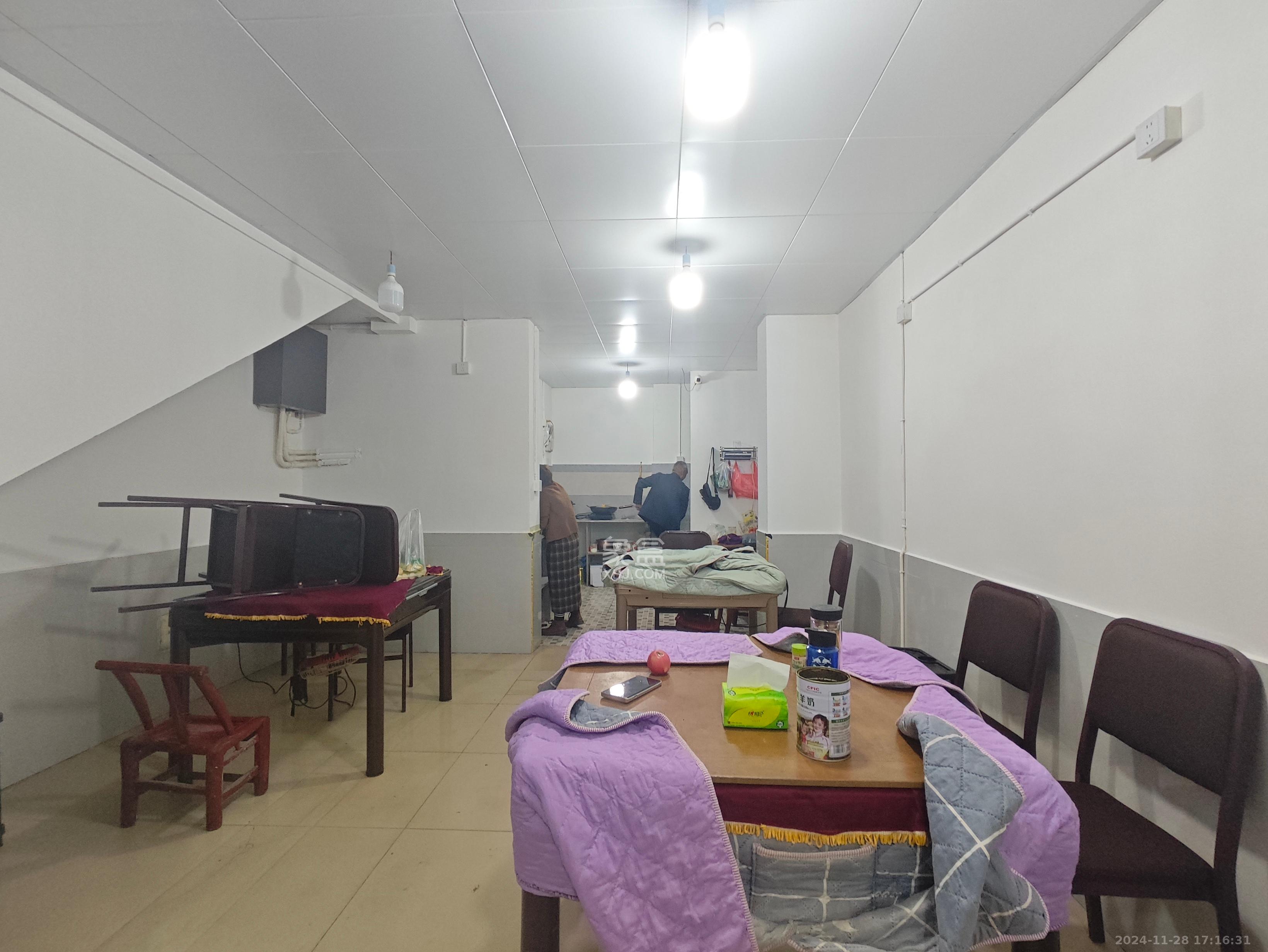 中国铁建国际城一期   59.0㎡      2500.0元/月室内图