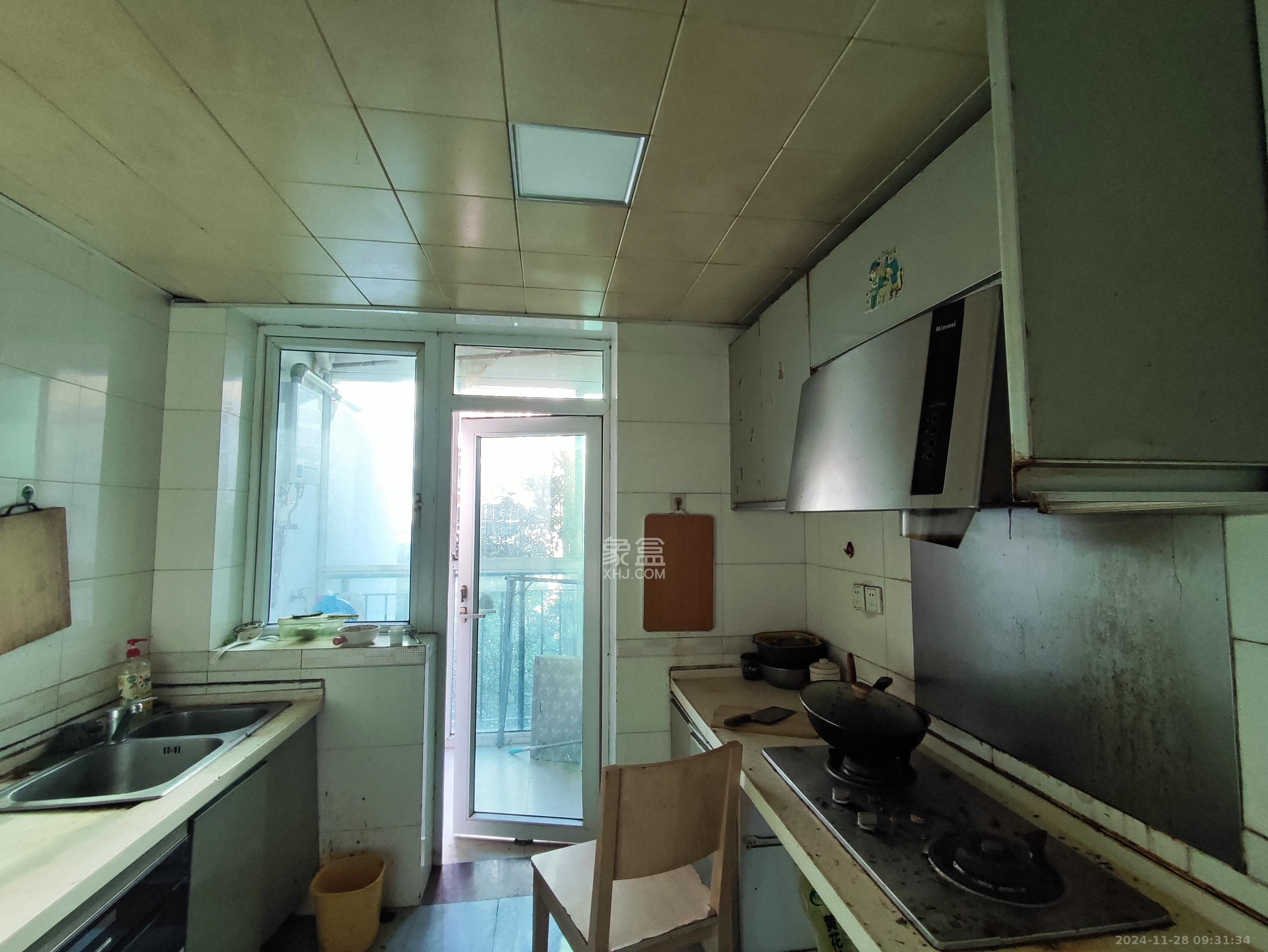 珠江花城一期桂苑 4室2厅1卫 1800.0元/月 珠江花城一期桂苑 4室2厅1卫 1800.0元/月室内图