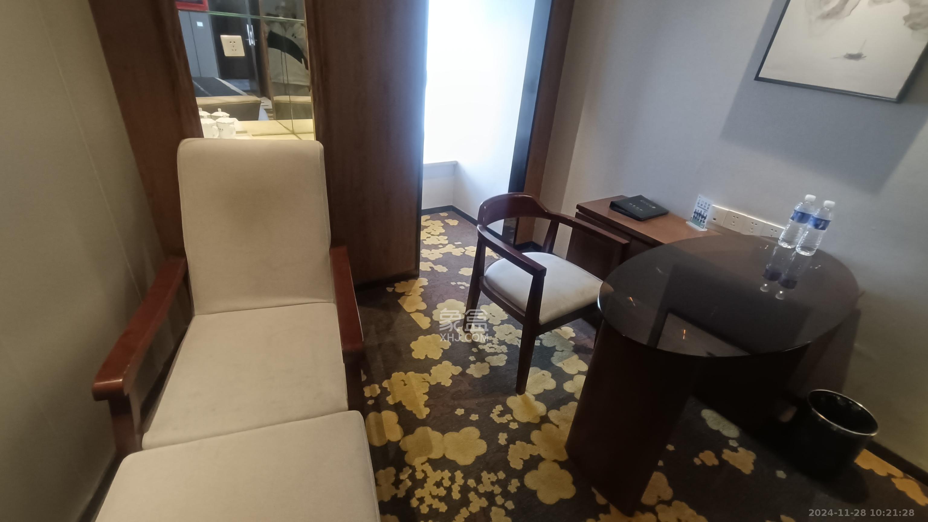 玛依拉山庄  1室1厅1卫   1500.00元/月室内图