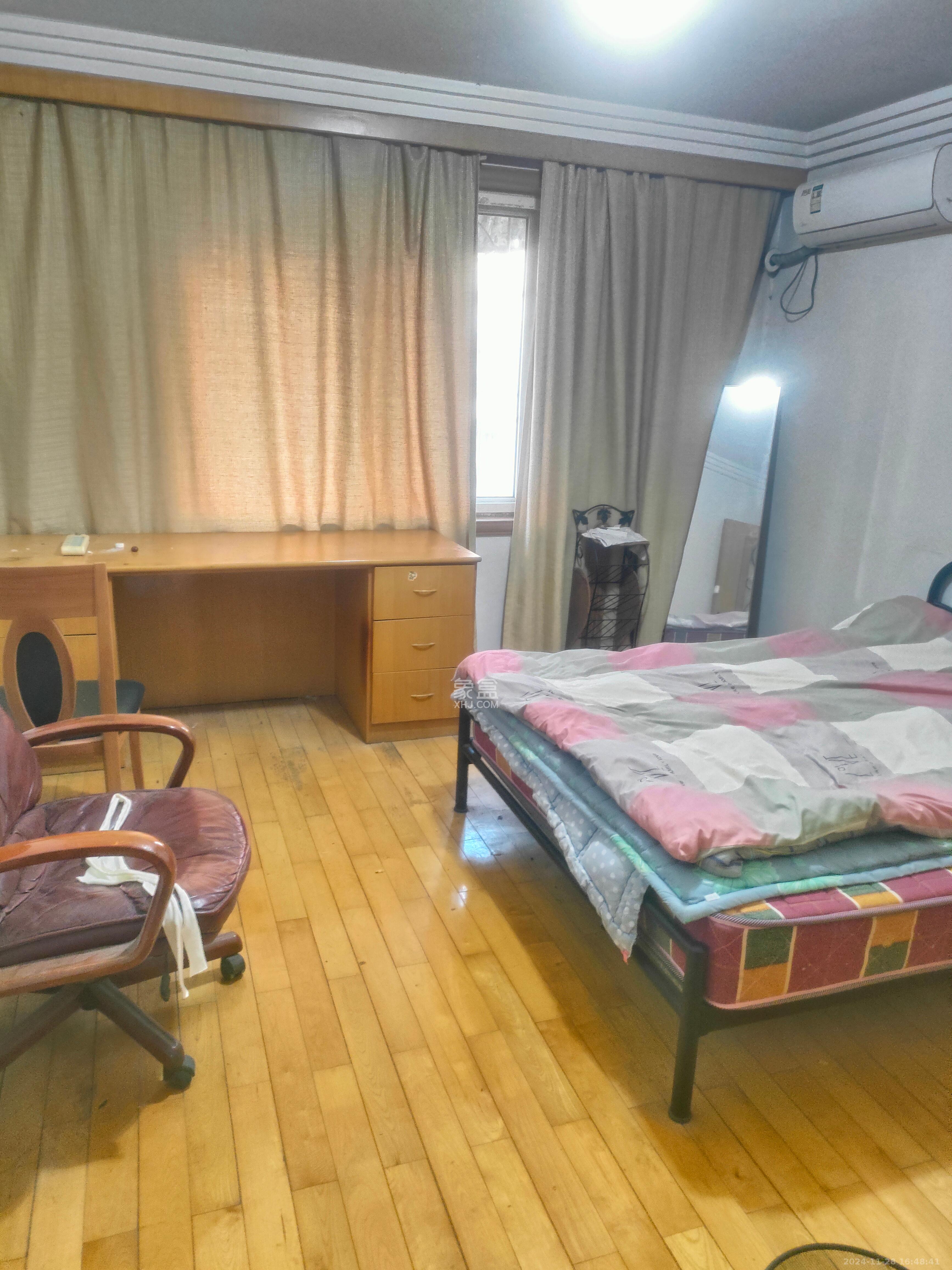 海威大厦 3室2厅1卫 2000.0元/月 海威大厦 3室2厅1卫 2000.0元/月室内图