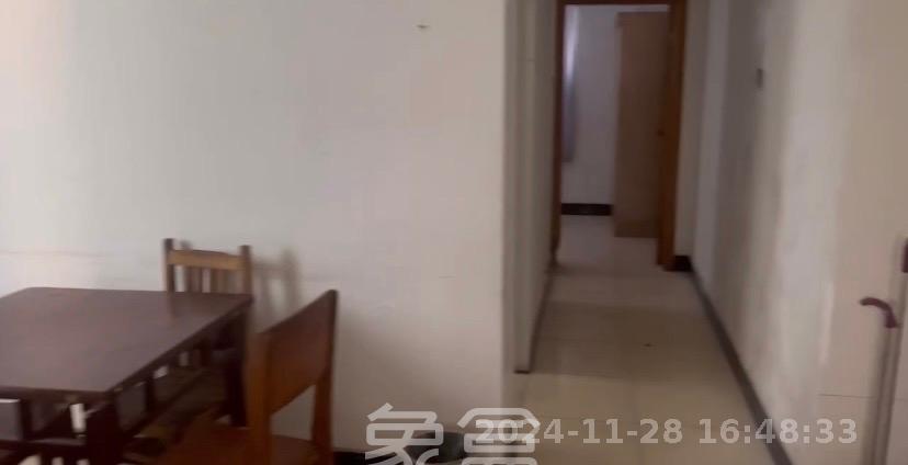 洞井商贸城  1室1厅1卫   700.00元/月室内图