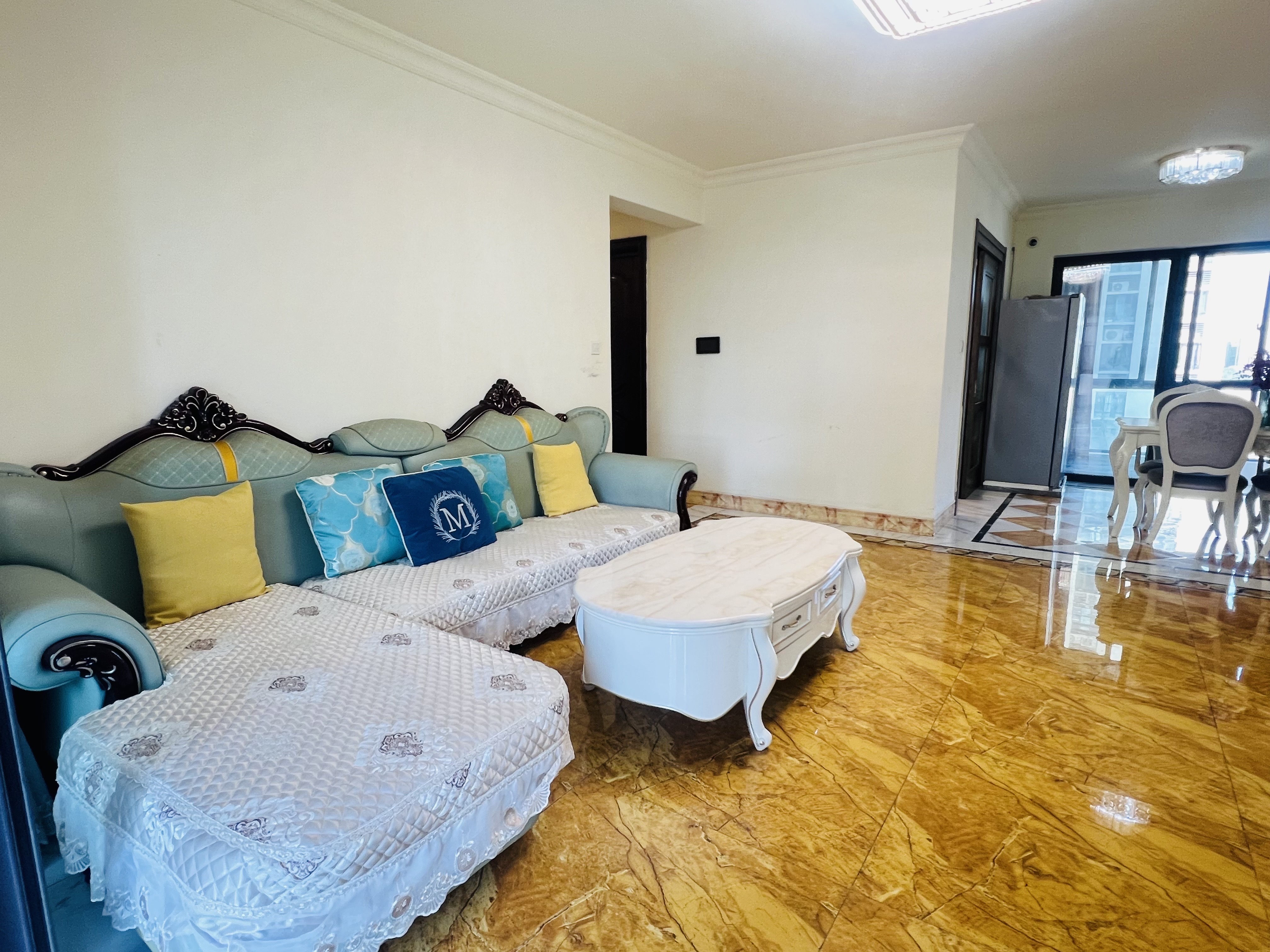 碧桂园 4室2厅2卫 2600.0元/月 碧桂园 4室2厅2卫 2600.0元/月室内图