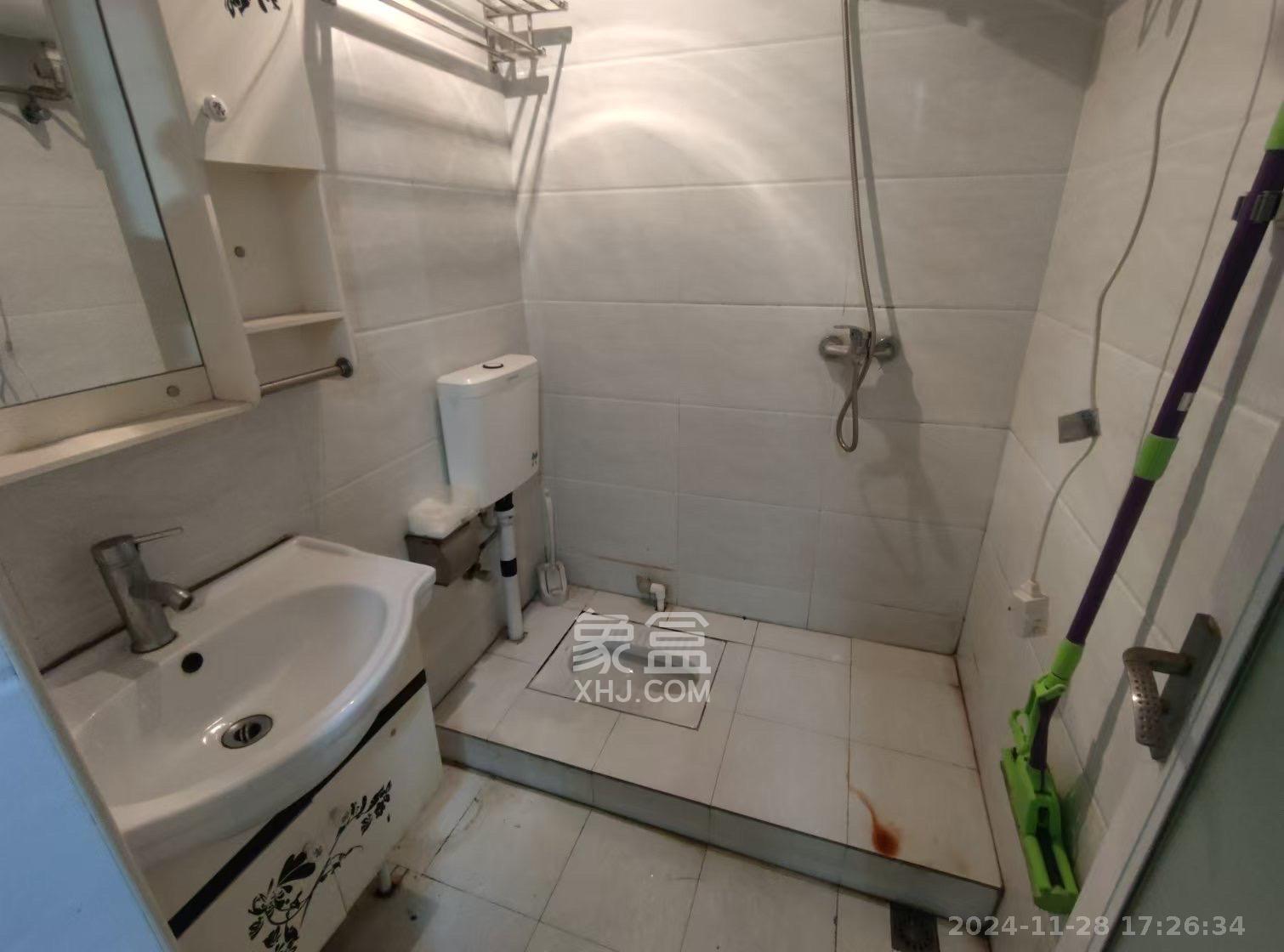 观园国际公寓 1室0厅1卫 1800.0元/月 观园国际公寓 1室0厅1卫 1800.0元/月室内图