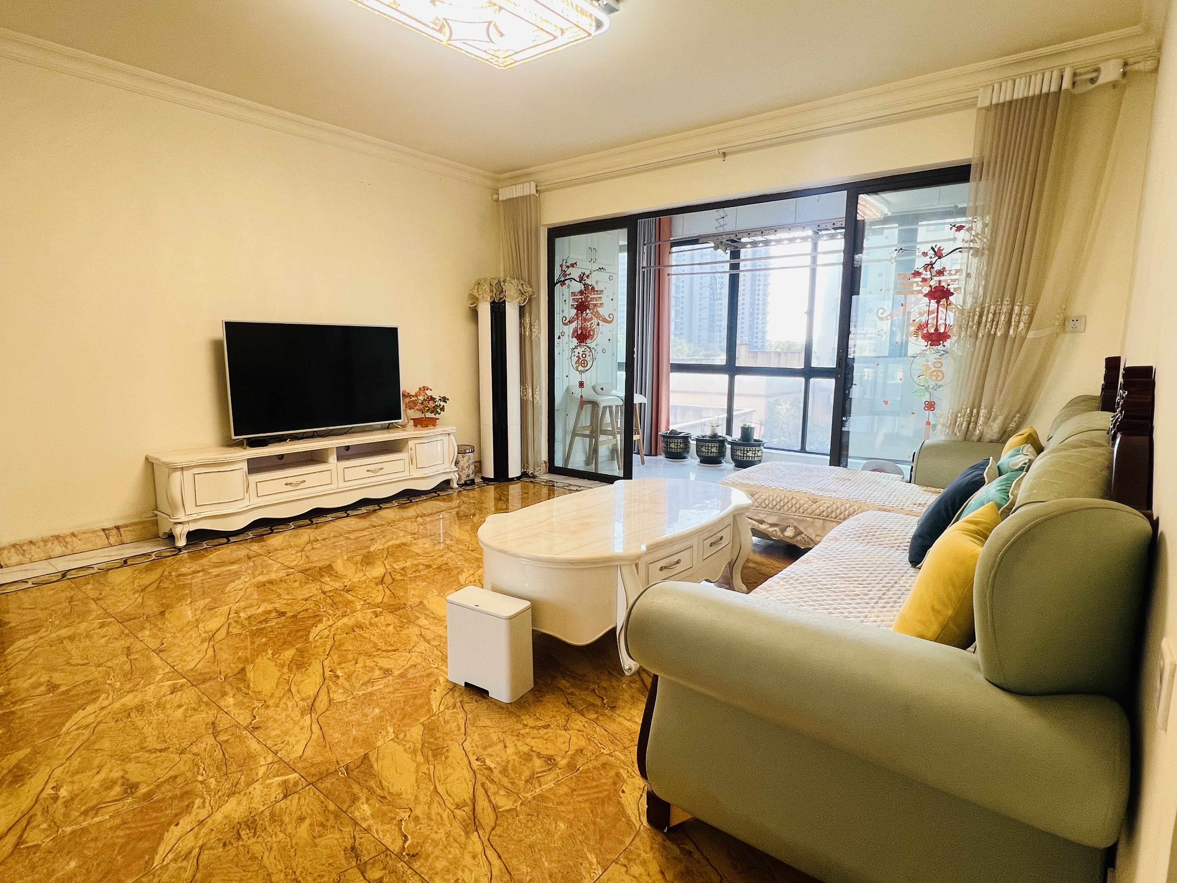 碧桂园 4室2厅2卫 2600.0元/月 碧桂园 4室2厅2卫 2600.0元/月户型图