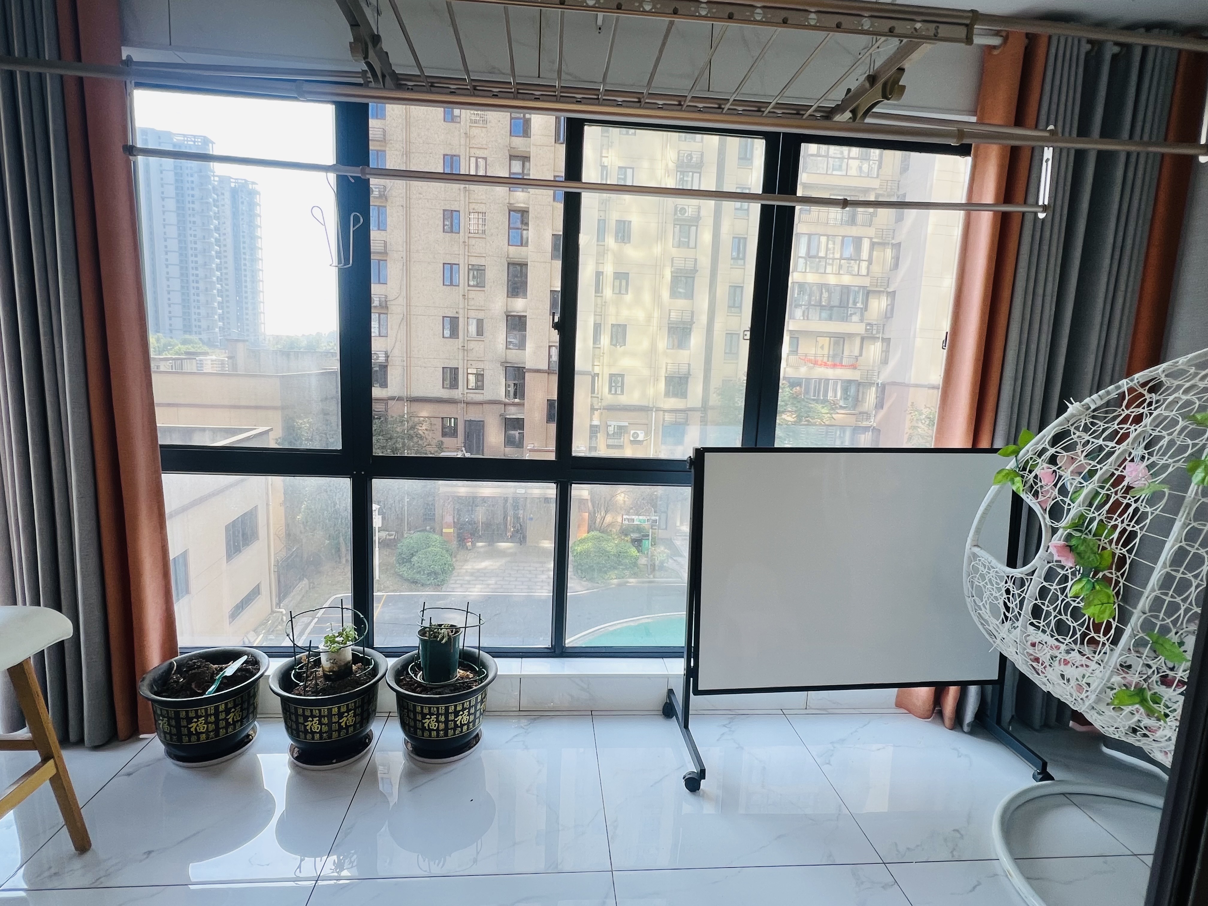 碧桂园 4室2厅2卫 2600.0元/月 碧桂园 4室2厅2卫 2600.0元/月室内图