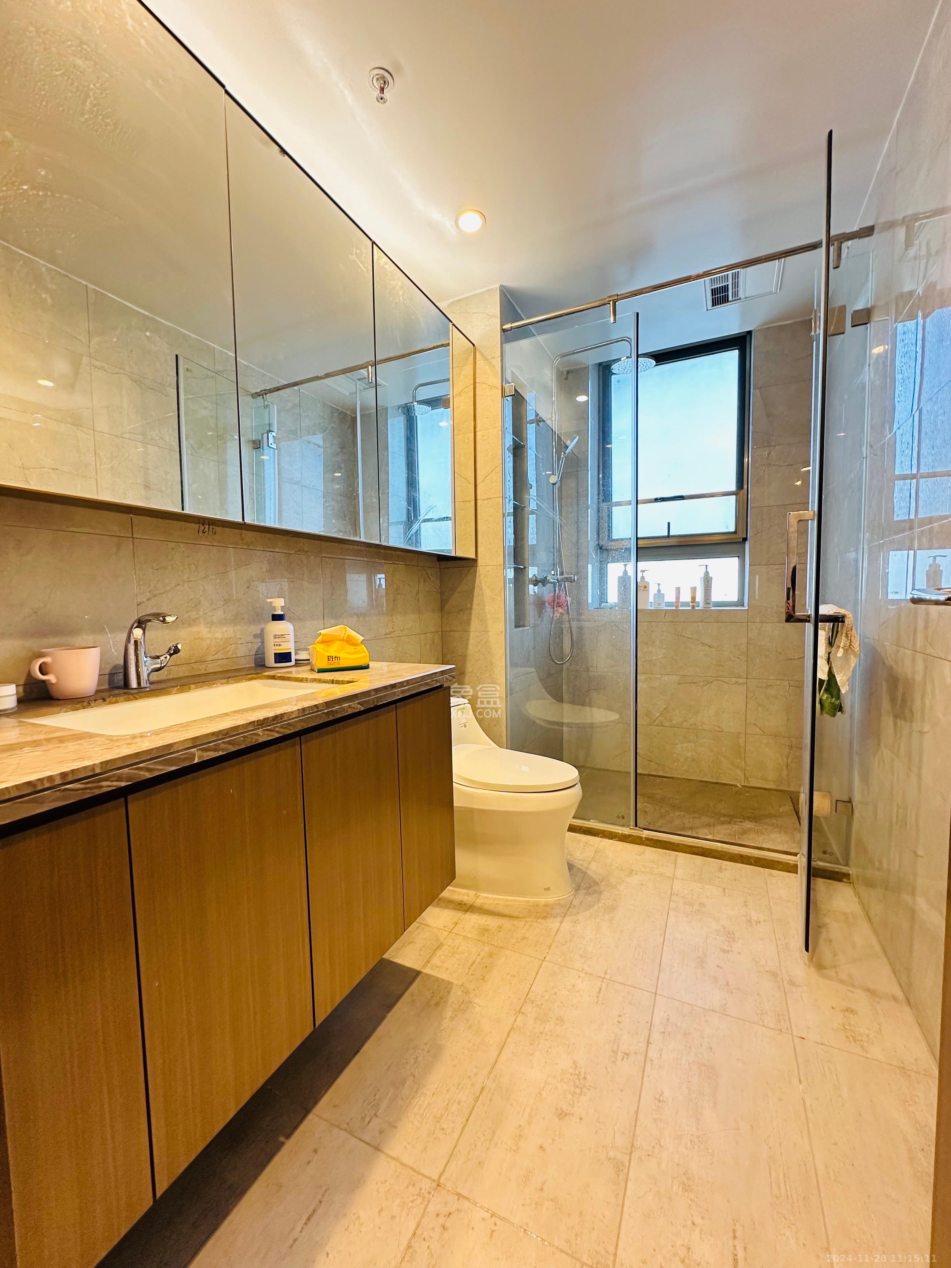 梅溪湖金茂湾 4室2厅3卫 12000.0元/月 梅溪湖金茂湾 4室2厅3卫 12000.0元/月室内图