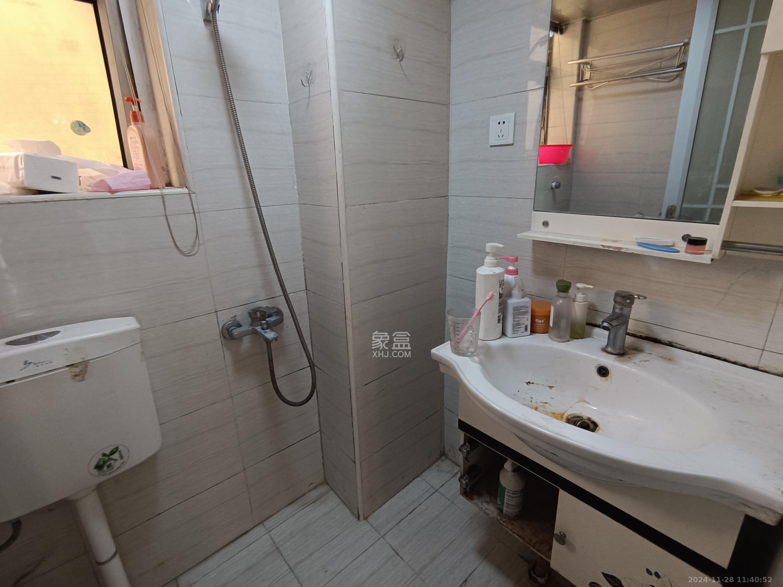 凯通国际城（凯通朝庭）  1室1厅1卫    2000.0元/月室内图