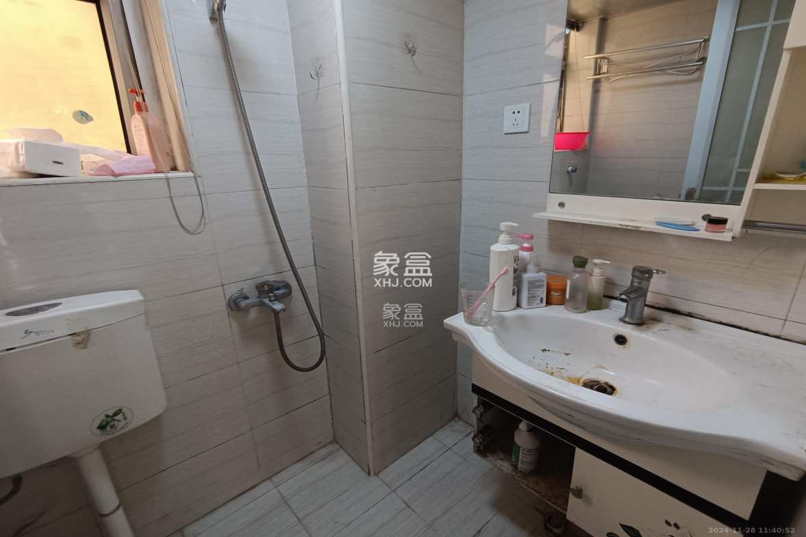 凯通国际城(凯通朝庭)  1室1厅1卫    2000.0元/月 凯通国际城(凯通朝庭)  1室1厅1卫    2000.0元/月室内图