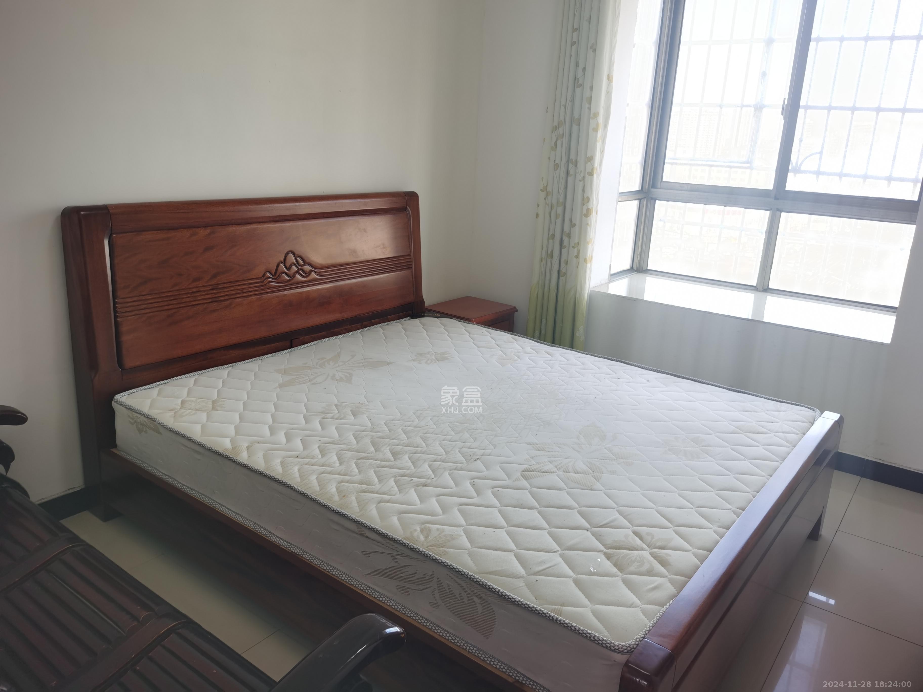 和太坪小区 1室0厅0卫 1800.0元/月 和太坪小区 1室0厅0卫 1800.0元/月室内图