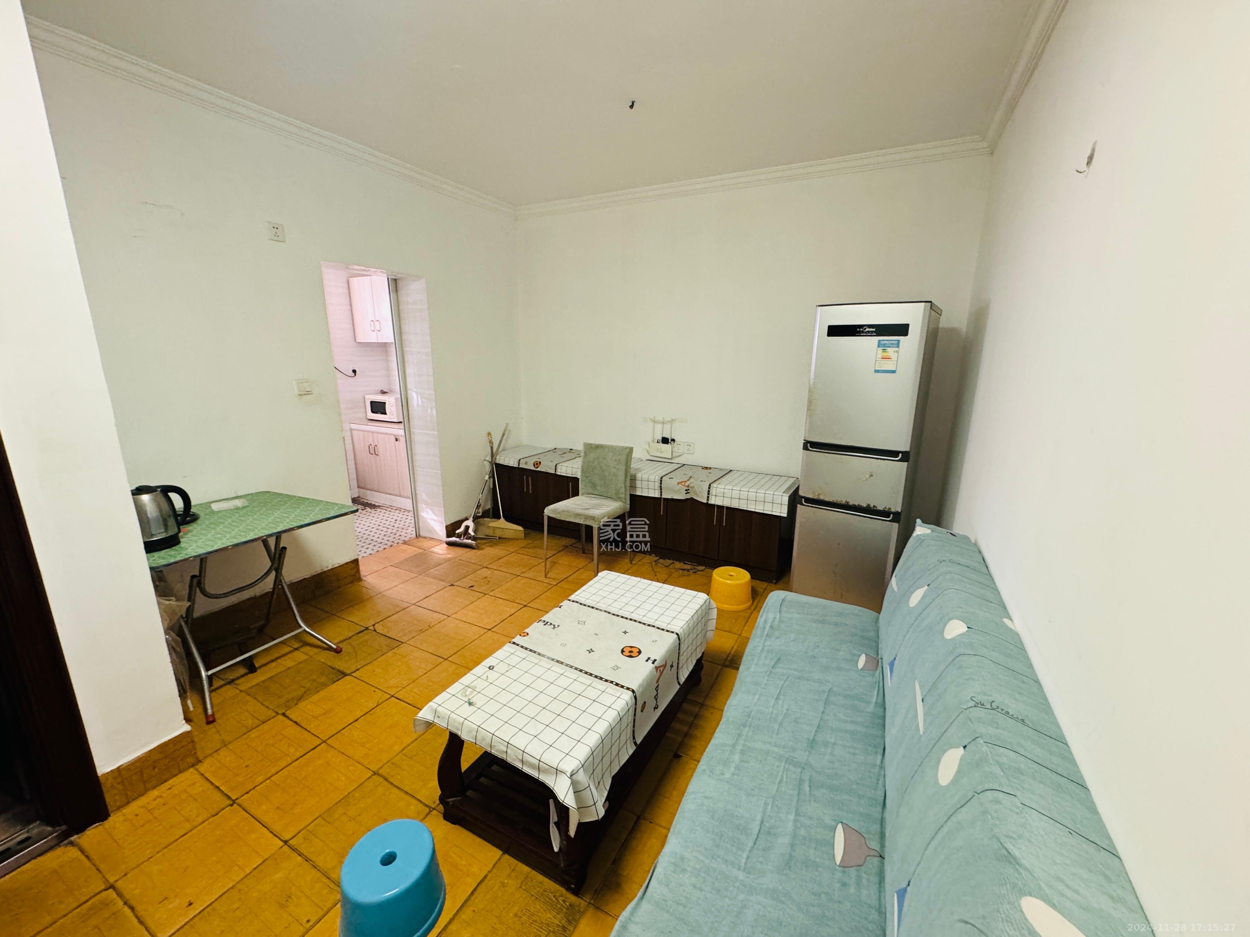 裕农街散盘 2室1厅1卫 1600.0元/月 裕农街散盘 2室1厅1卫 1600.0元/月室内图