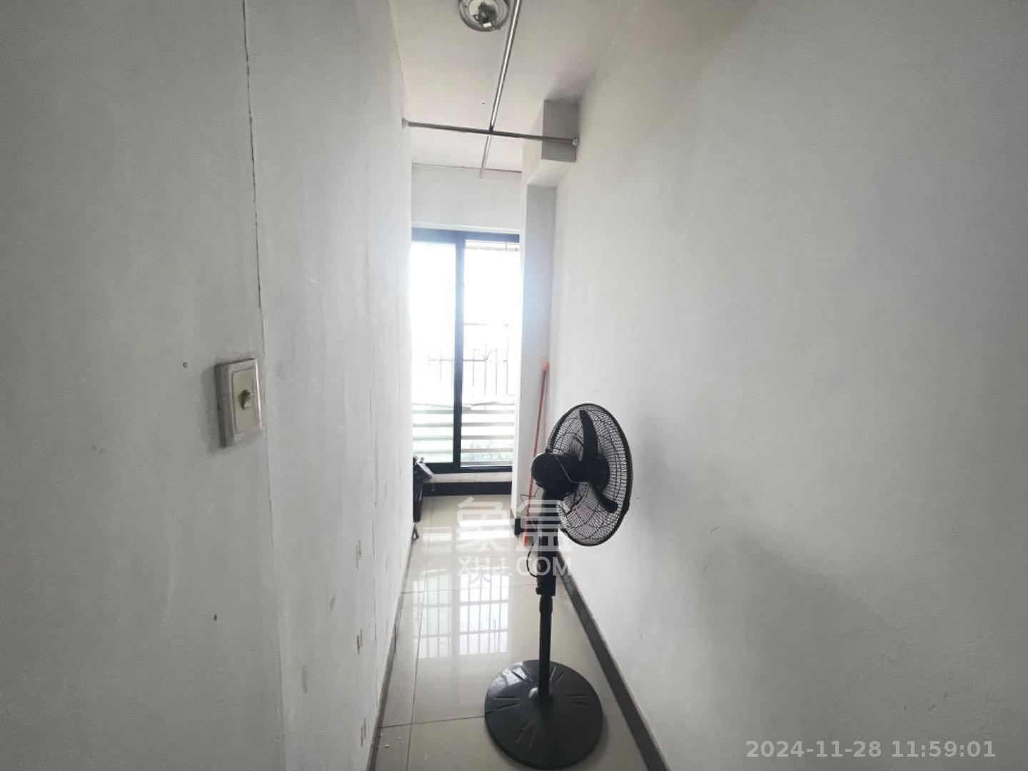 加加大街（华景苑）  2室1厅1卫   1300.00元/月室内图