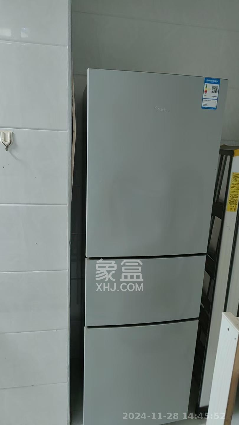 当代滨江MOMA  3室2厅1卫   2800.00元/月室内图