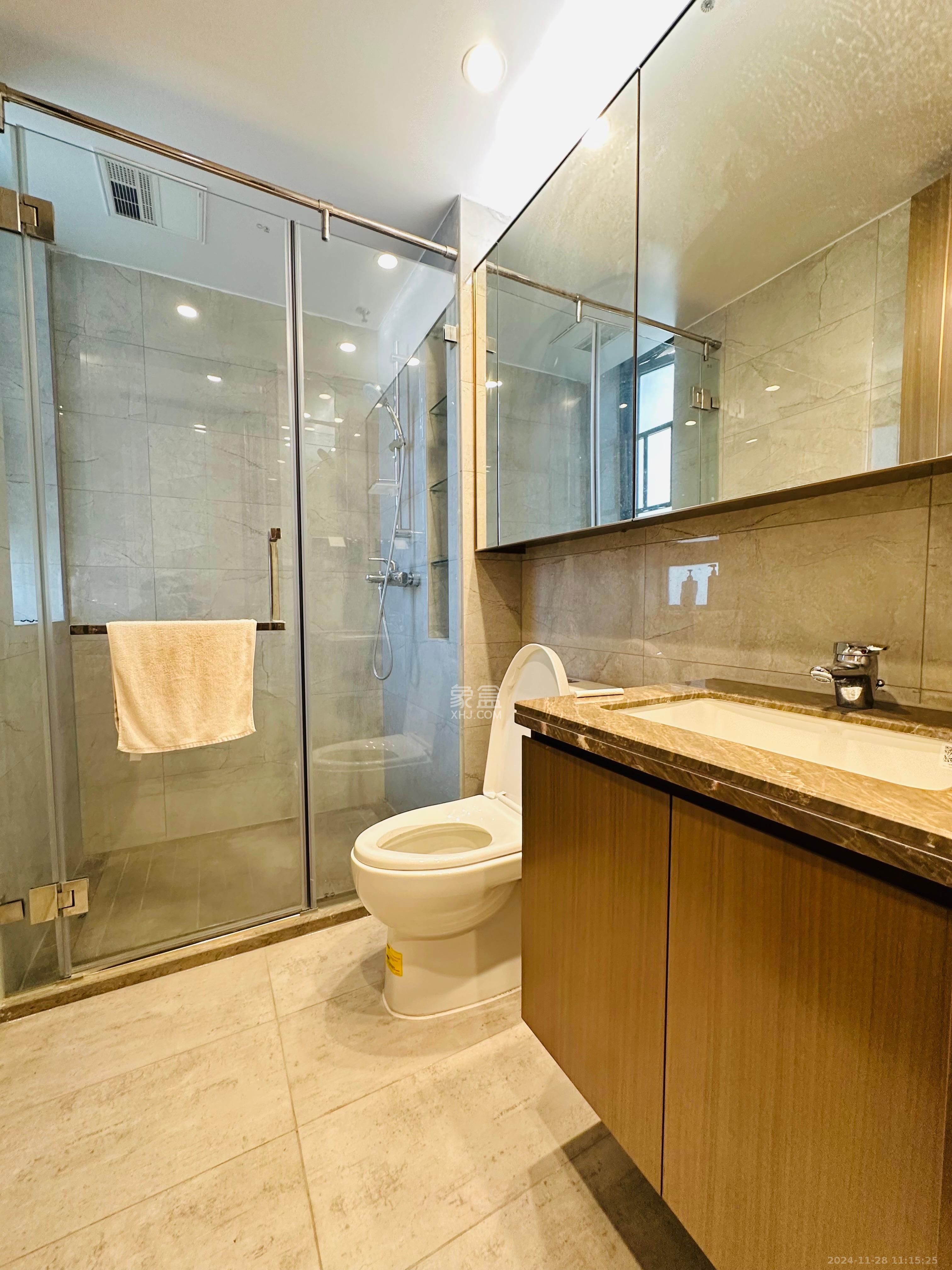 梅溪湖金茂湾 4室2厅3卫 12000.0元/月 梅溪湖金茂湾 4室2厅3卫 12000.0元/月室内图