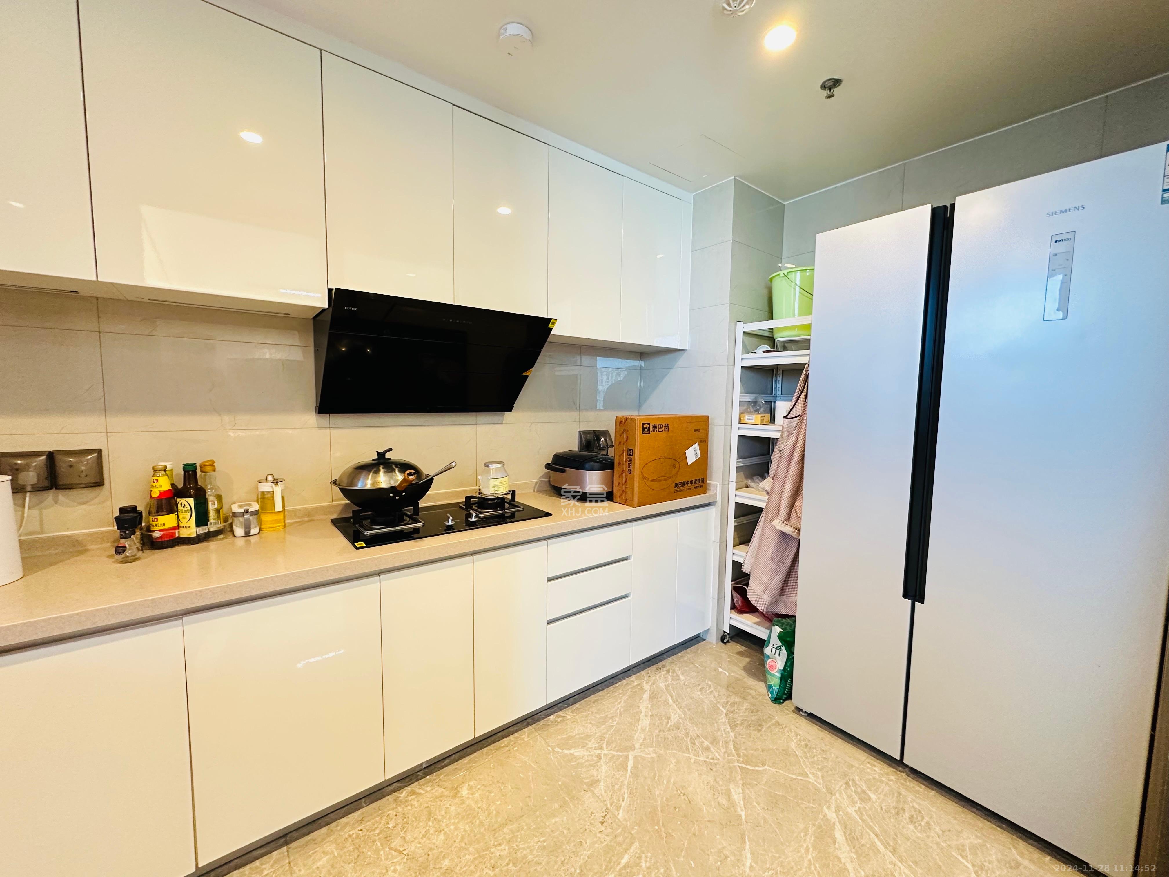 梅溪湖金茂湾 4室2厅3卫 12000.0元/月 梅溪湖金茂湾 4室2厅3卫 12000.0元/月室内图