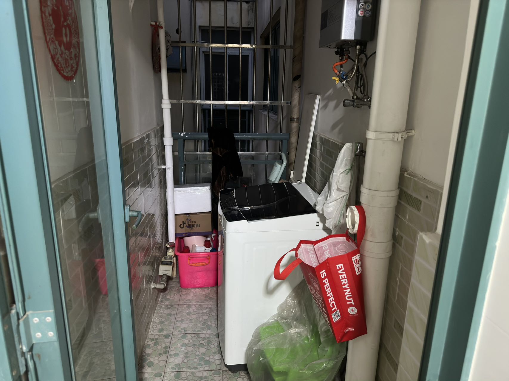 祥阁深蓝湾 2室2厅1卫 100.0万 祥阁深蓝湾 2室2厅1卫 100.0万客厅