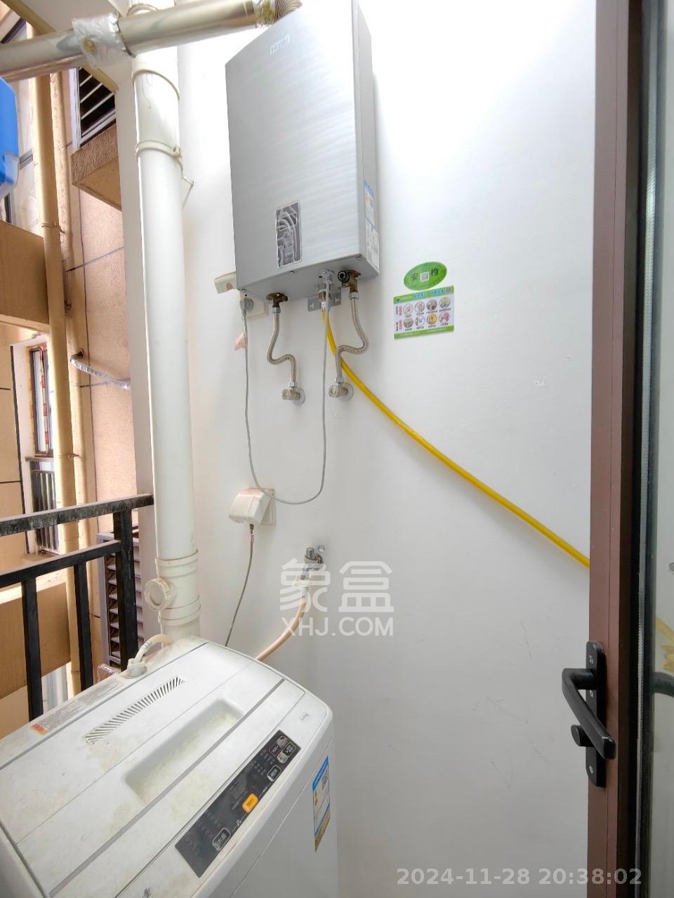 中建信和城  1室1厅1卫    1600.0元/月 中建信和城  1室1厅1卫    1600.0元/月