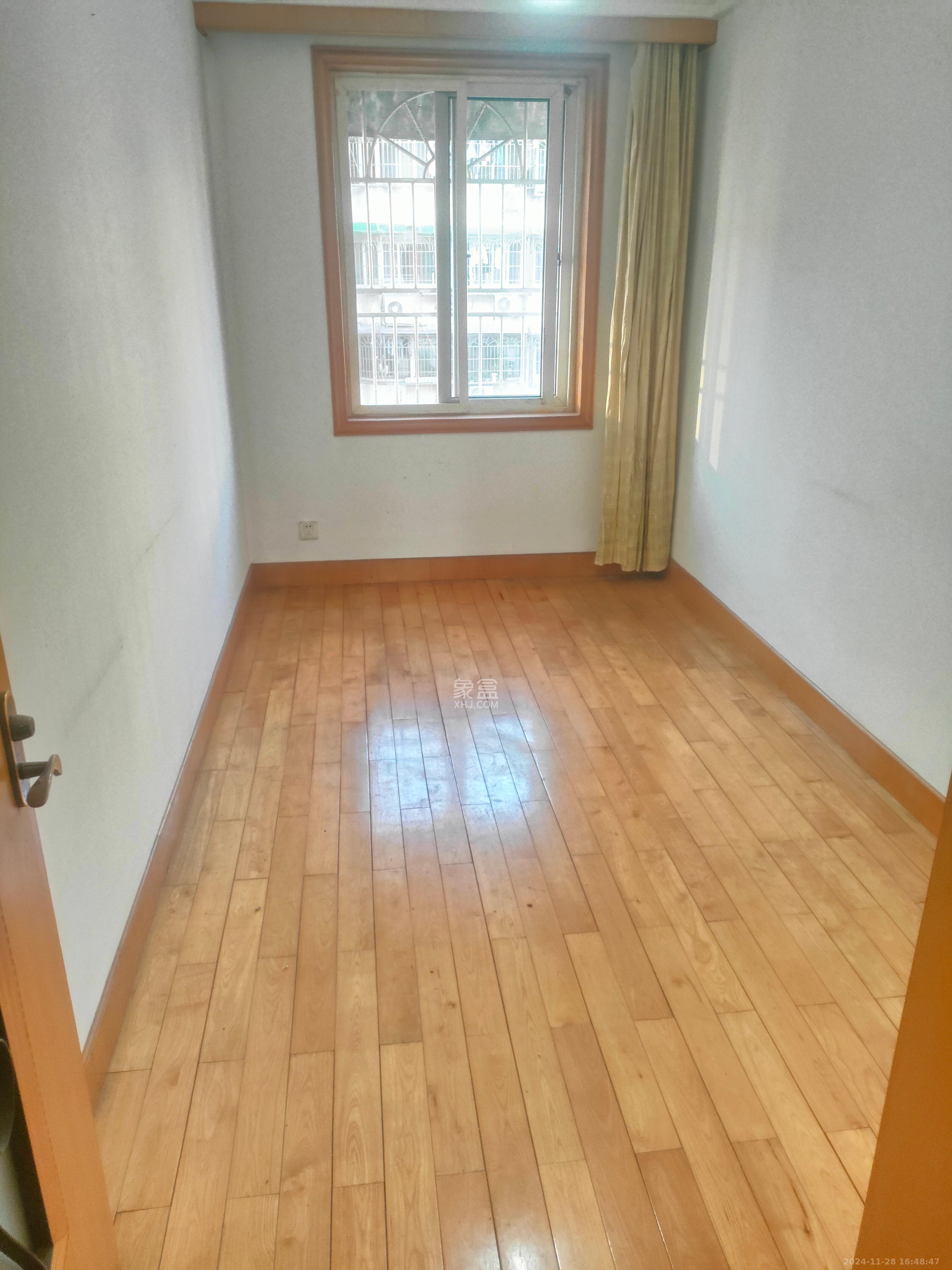 海威大厦 3室2厅1卫 2000.0元/月 海威大厦 3室2厅1卫 2000.0元/月室内图